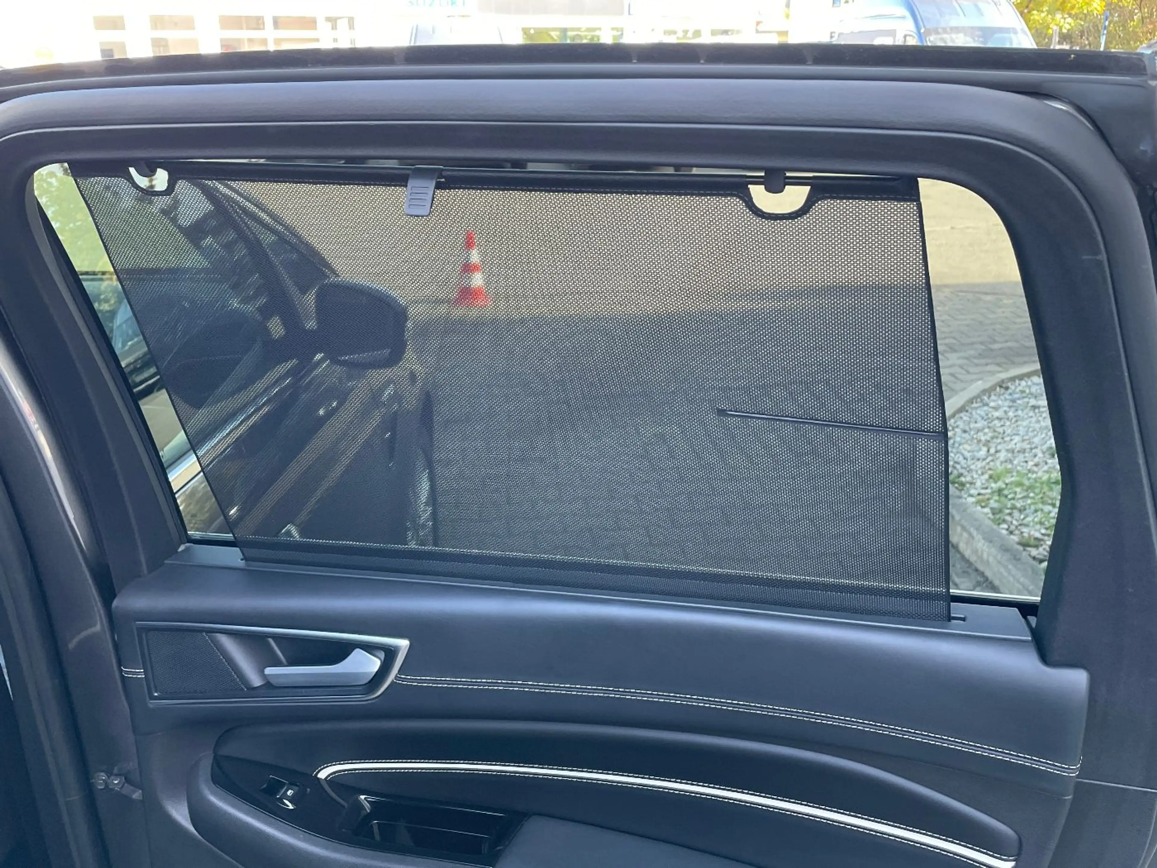 Ford S-Max Vignale Standheizung Navi Kamera 7-Sitze — photo 9