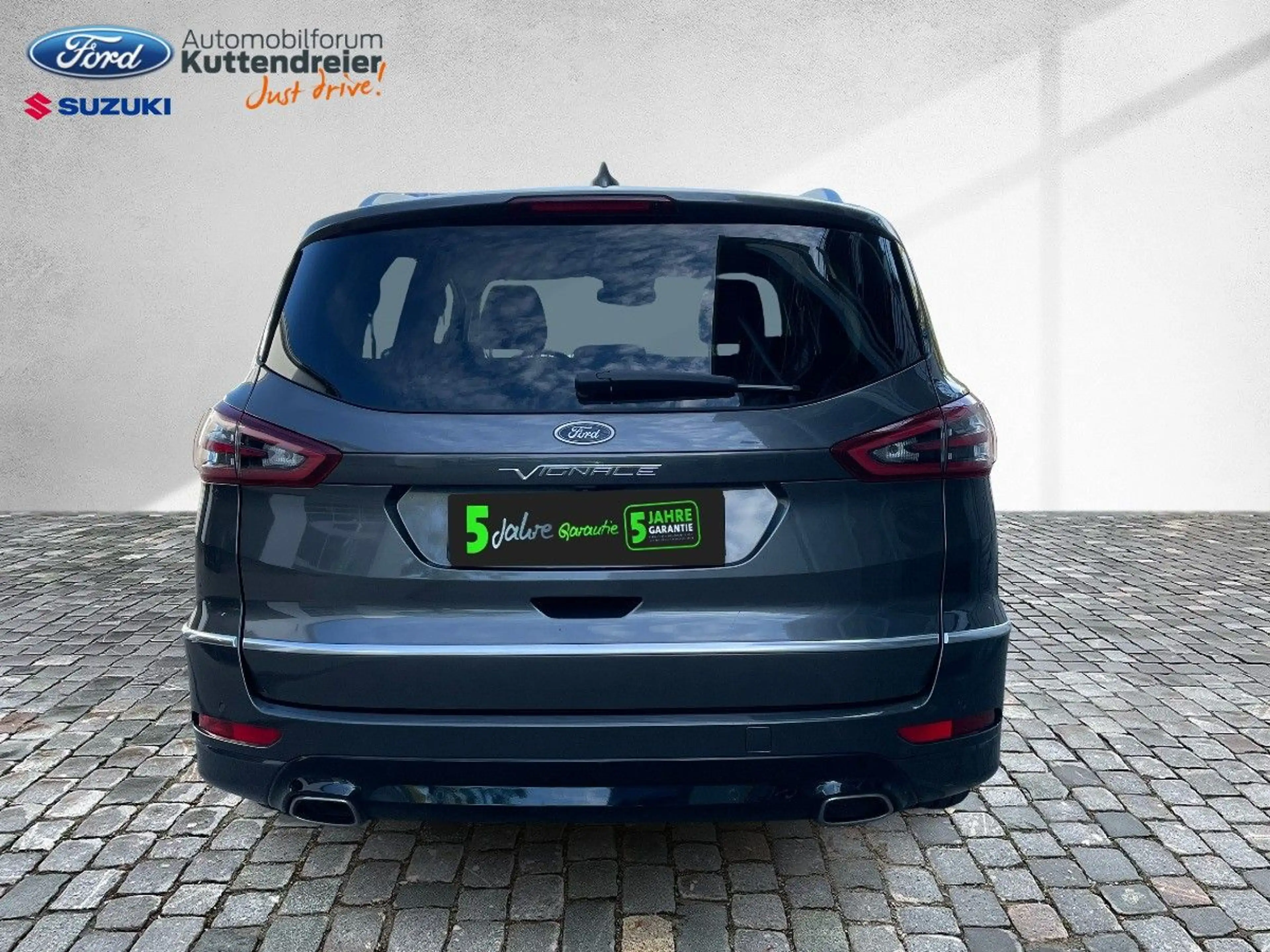 Ford S-Max Vignale Standheizung Navi Kamera 7-Sitze — photo 14