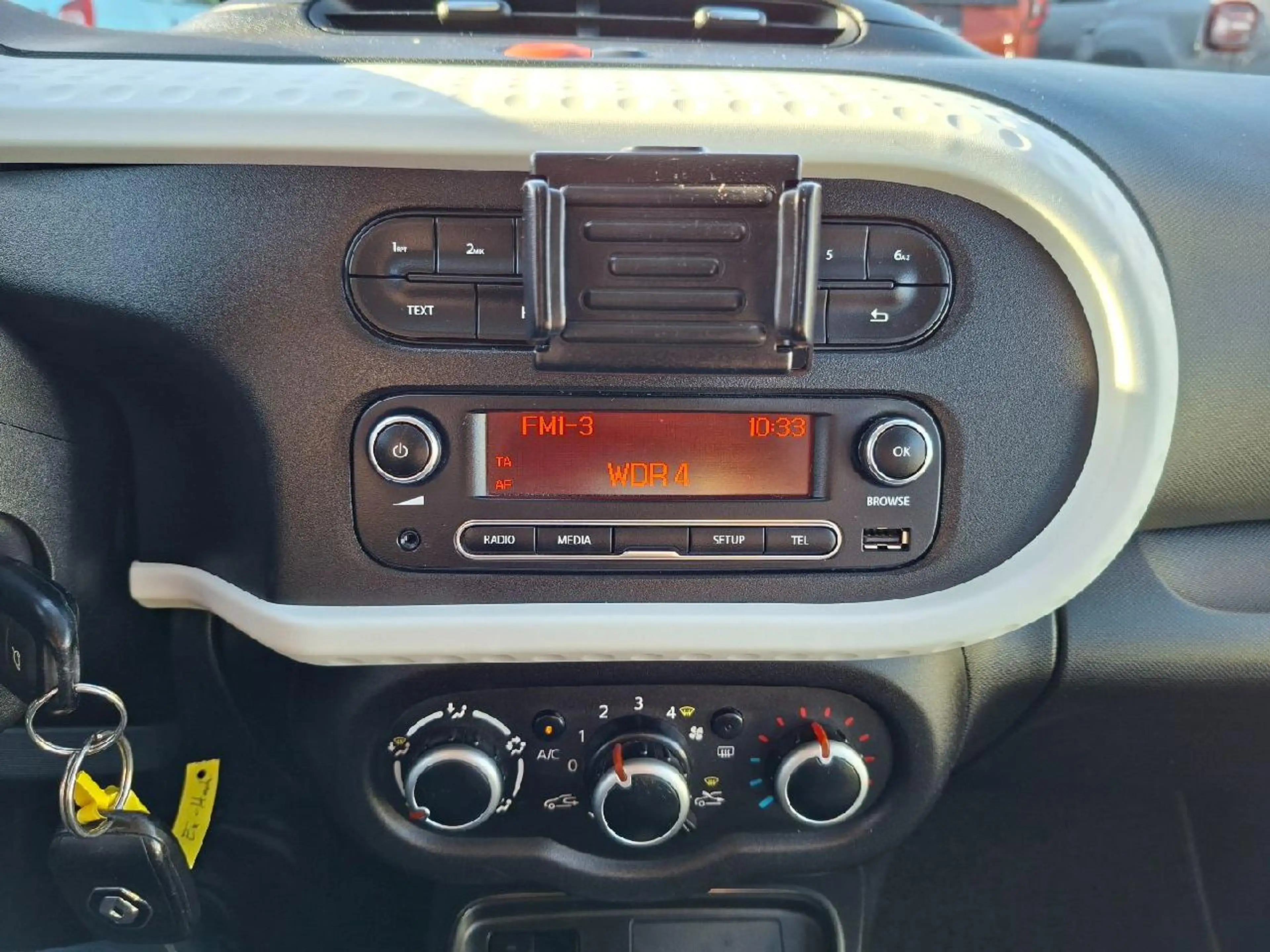 Renault Twingo Limited*Klima*SHZ*USB*Freisprech — photo 11