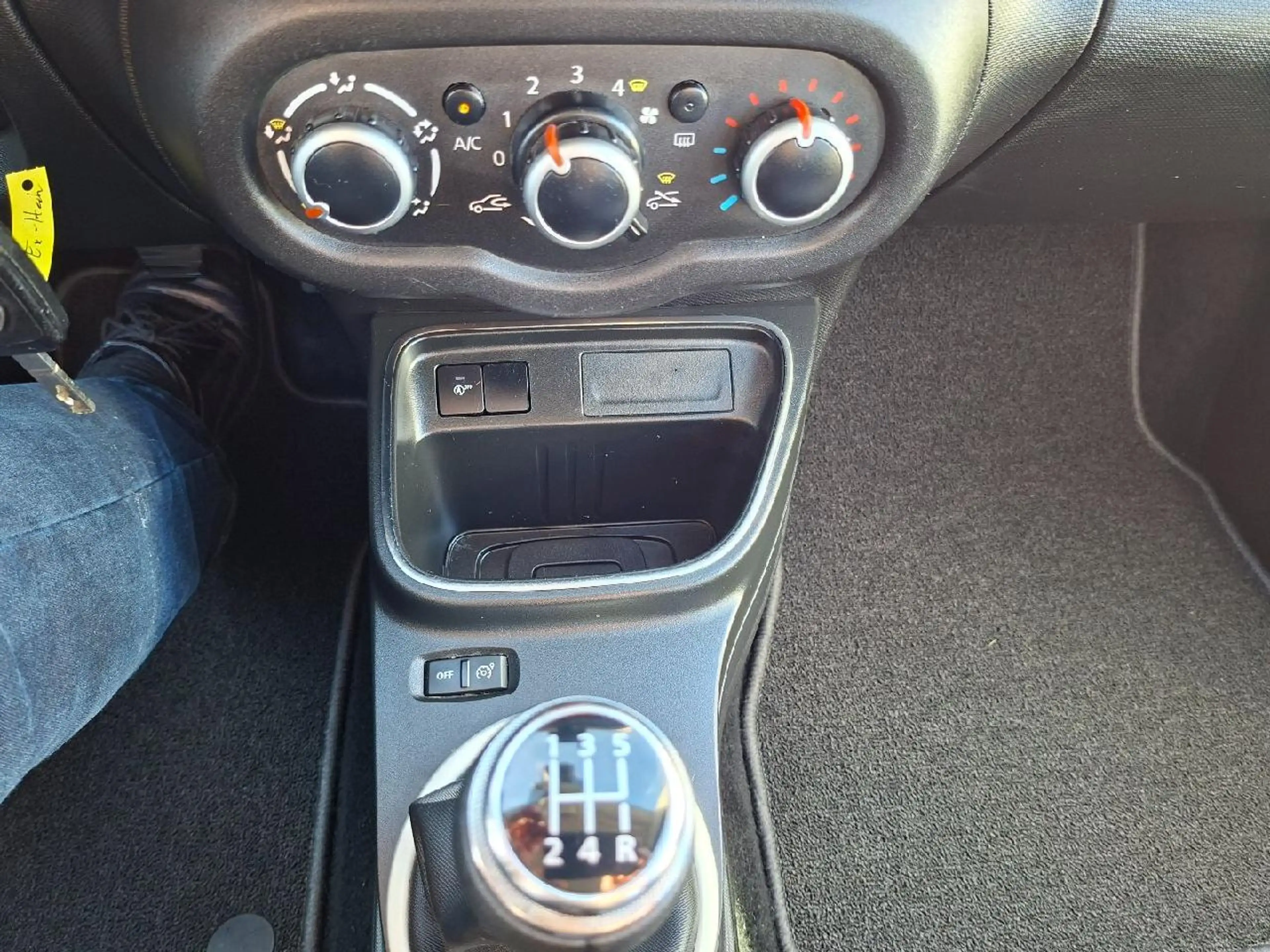 Renault Twingo Limited*Klima*SHZ*USB*Freisprech — photo 13