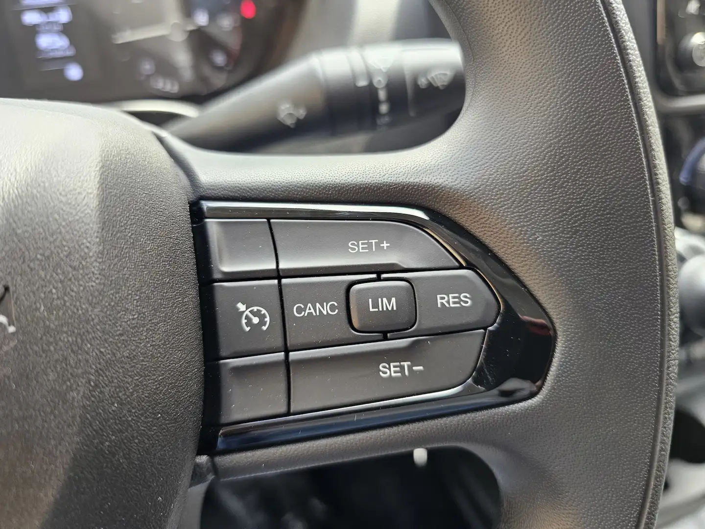 Car Image 39