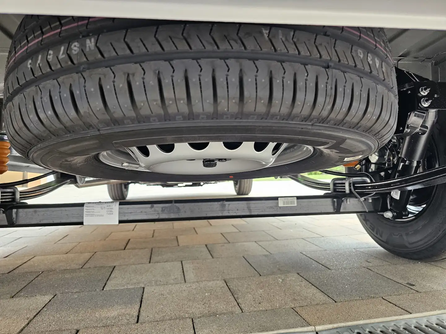 Car Image 34