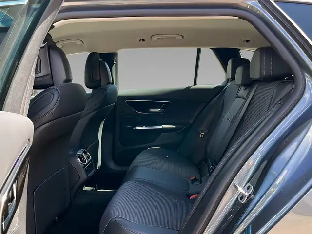Mercedes-Benz 300 view 10