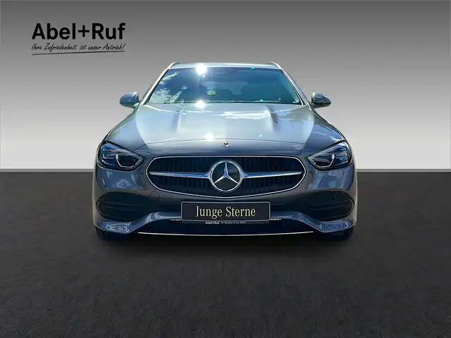 Mercedes-Benz 300 view 2