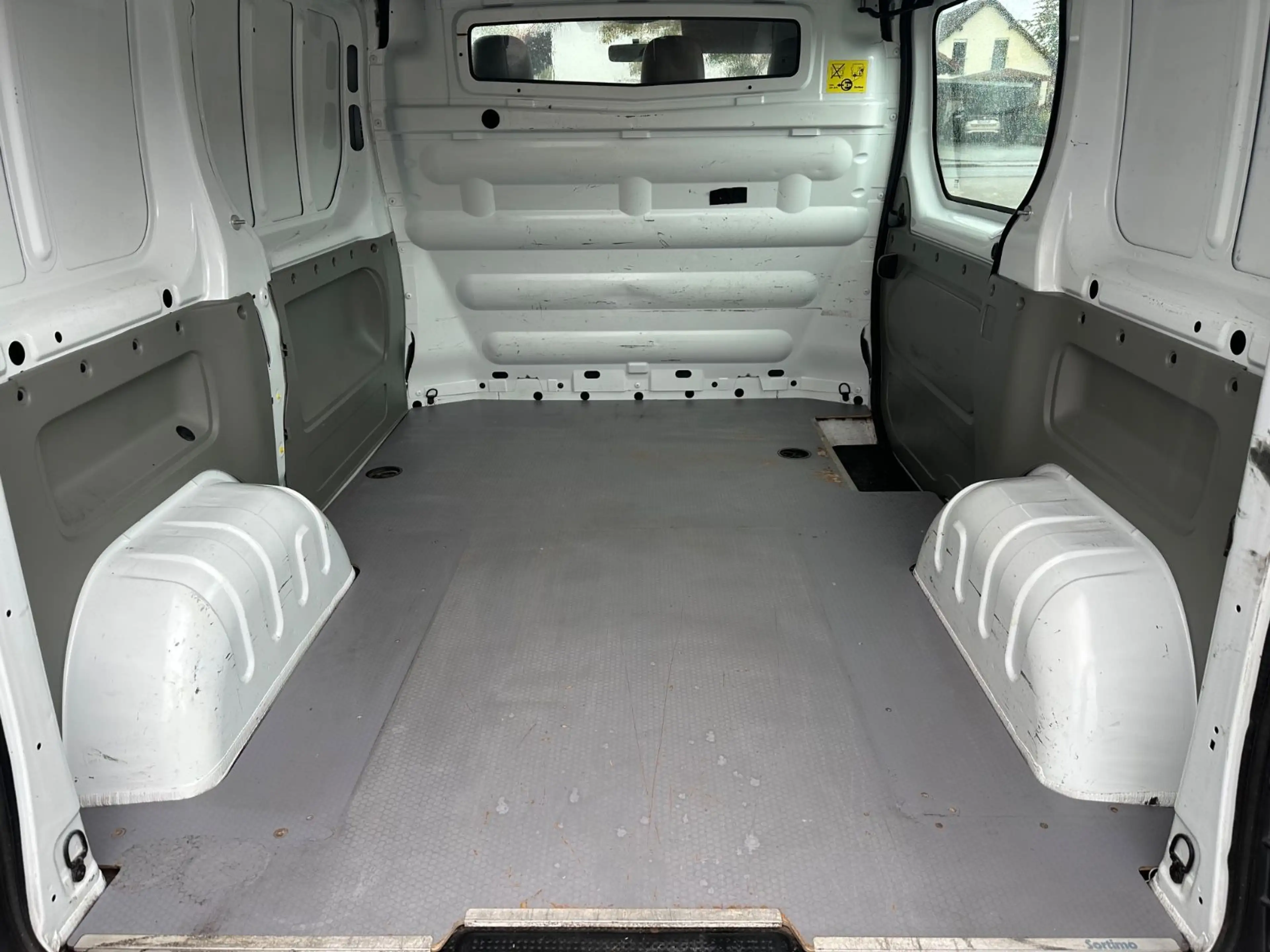 Renault Trafic Kasten L1H1 2,9t Dachträger Klima Sortimo — photo 11