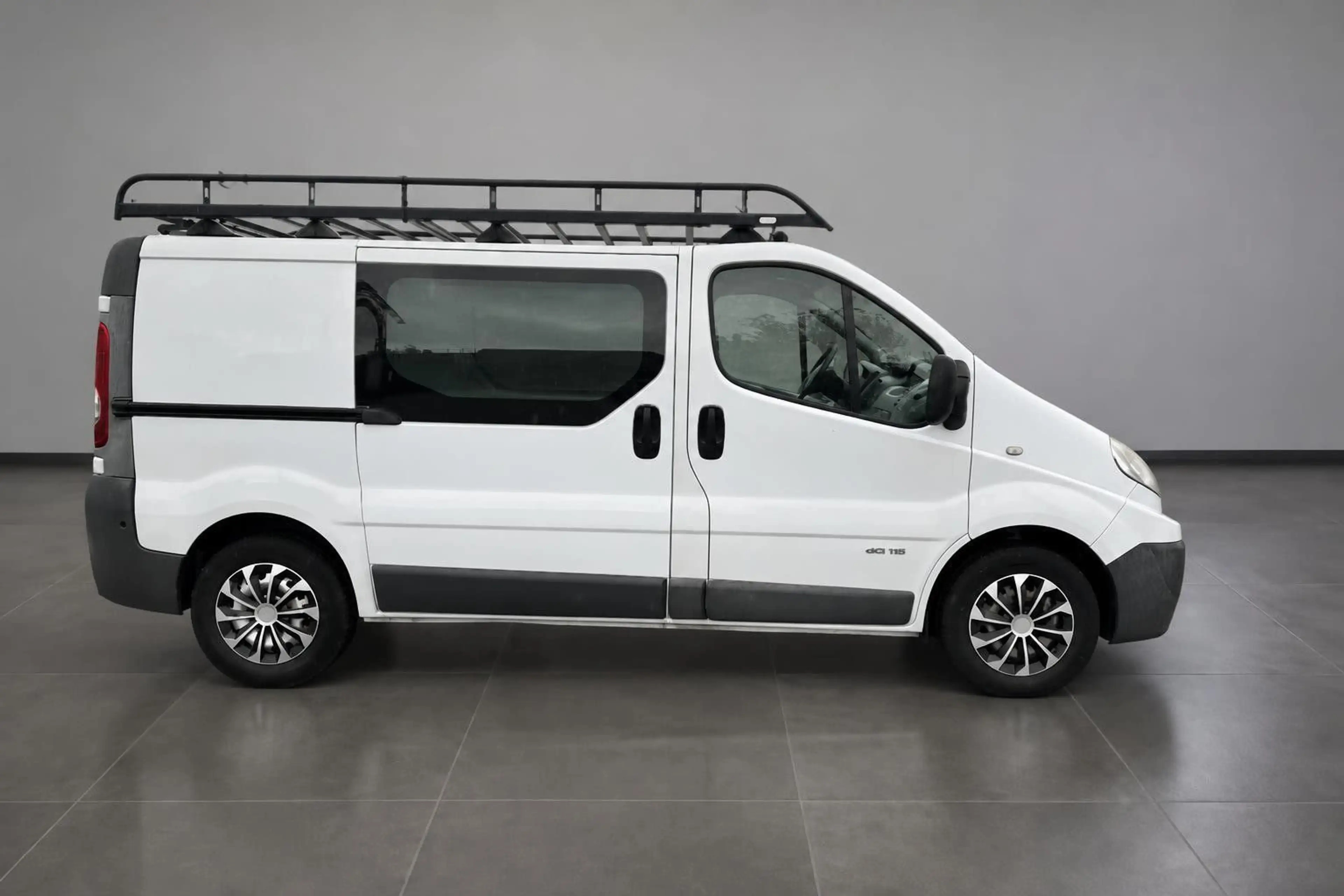 Renault Trafic Kasten L1H1 2,9t Dachträger Klima Sortimo — photo 4