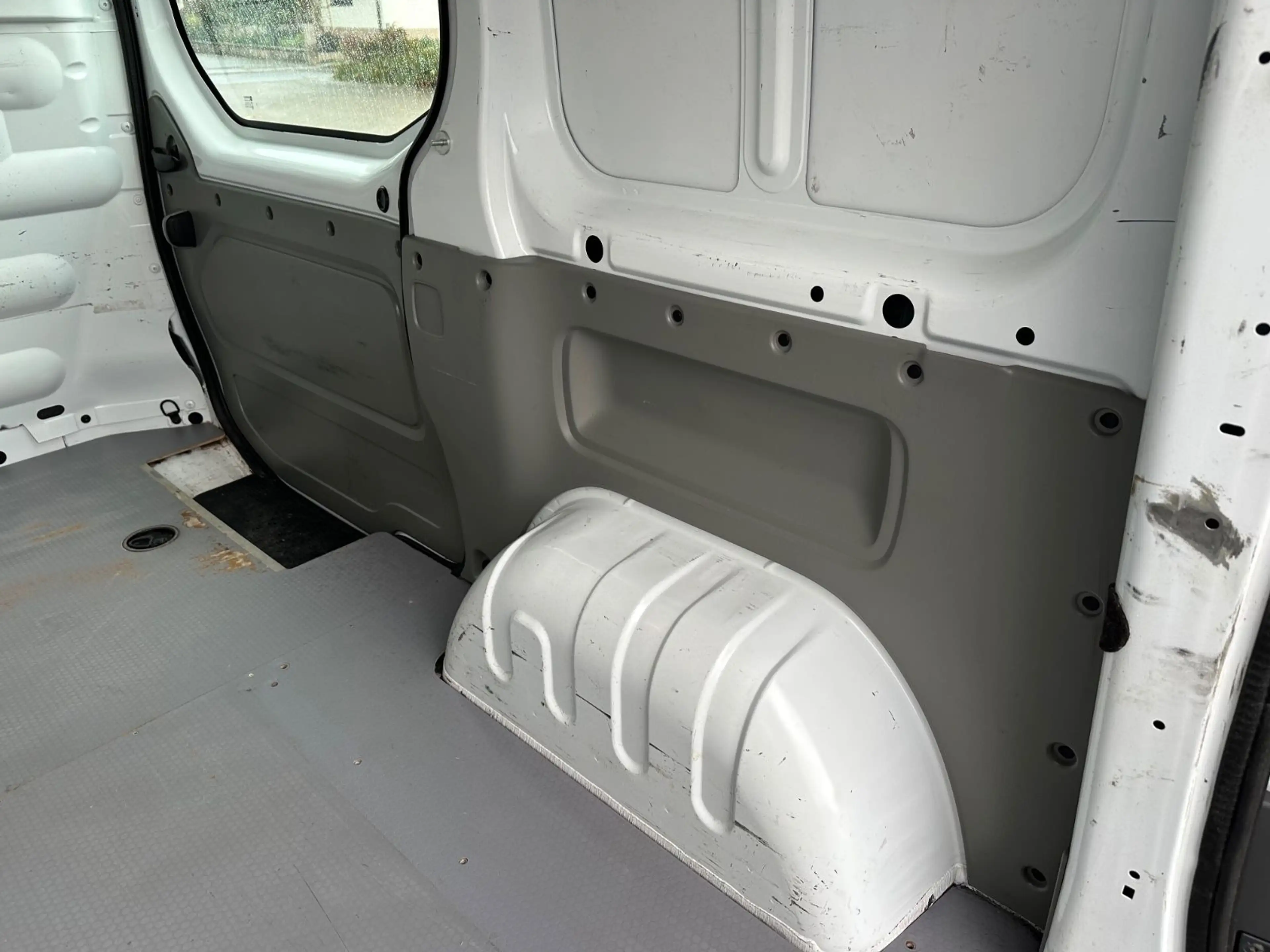 Renault Trafic Kasten L1H1 2,9t Dachträger Klima Sortimo — photo 9