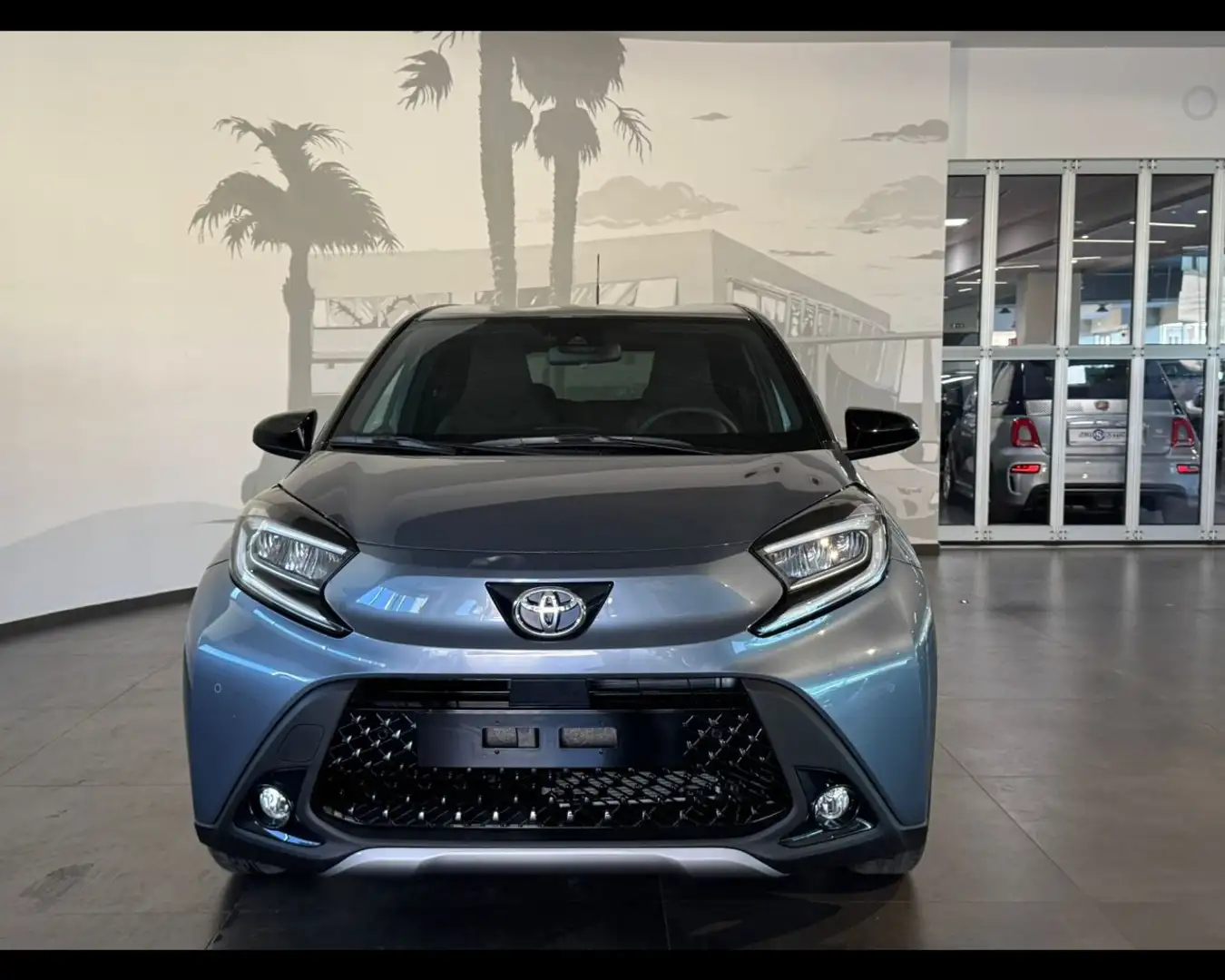 Toyota Aygo X 1.0 VVT-i 72 CV 5 porte Lounge S-CVT Gris - 2