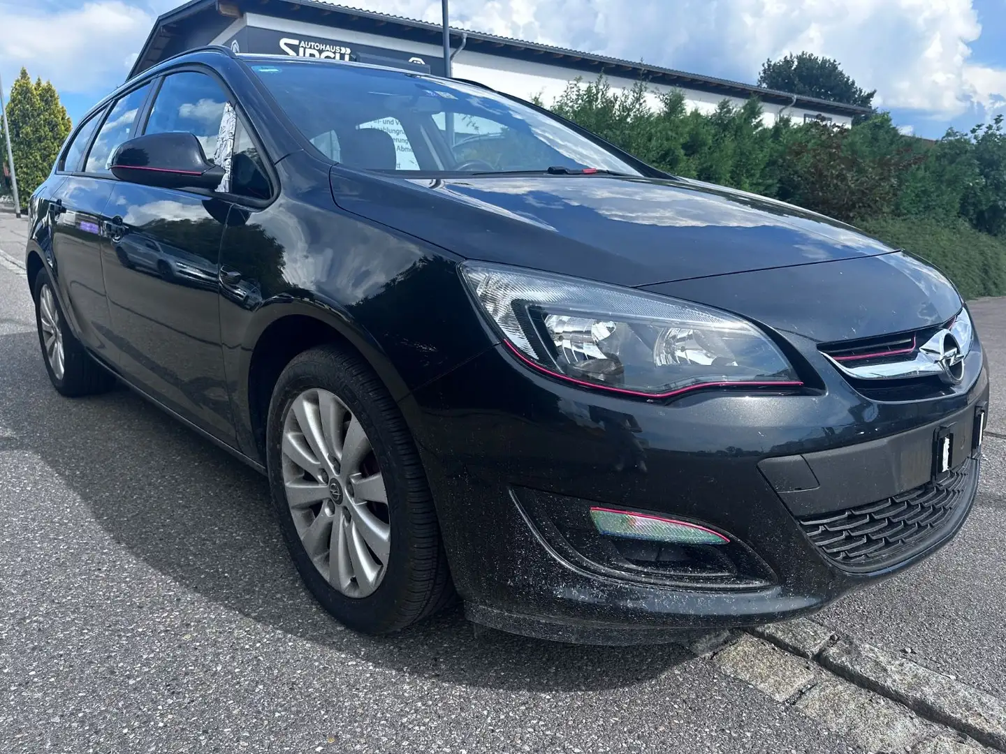 Opel Astra J Sports Tourer Style NAVI/DAB/2.Hd Noir - 1