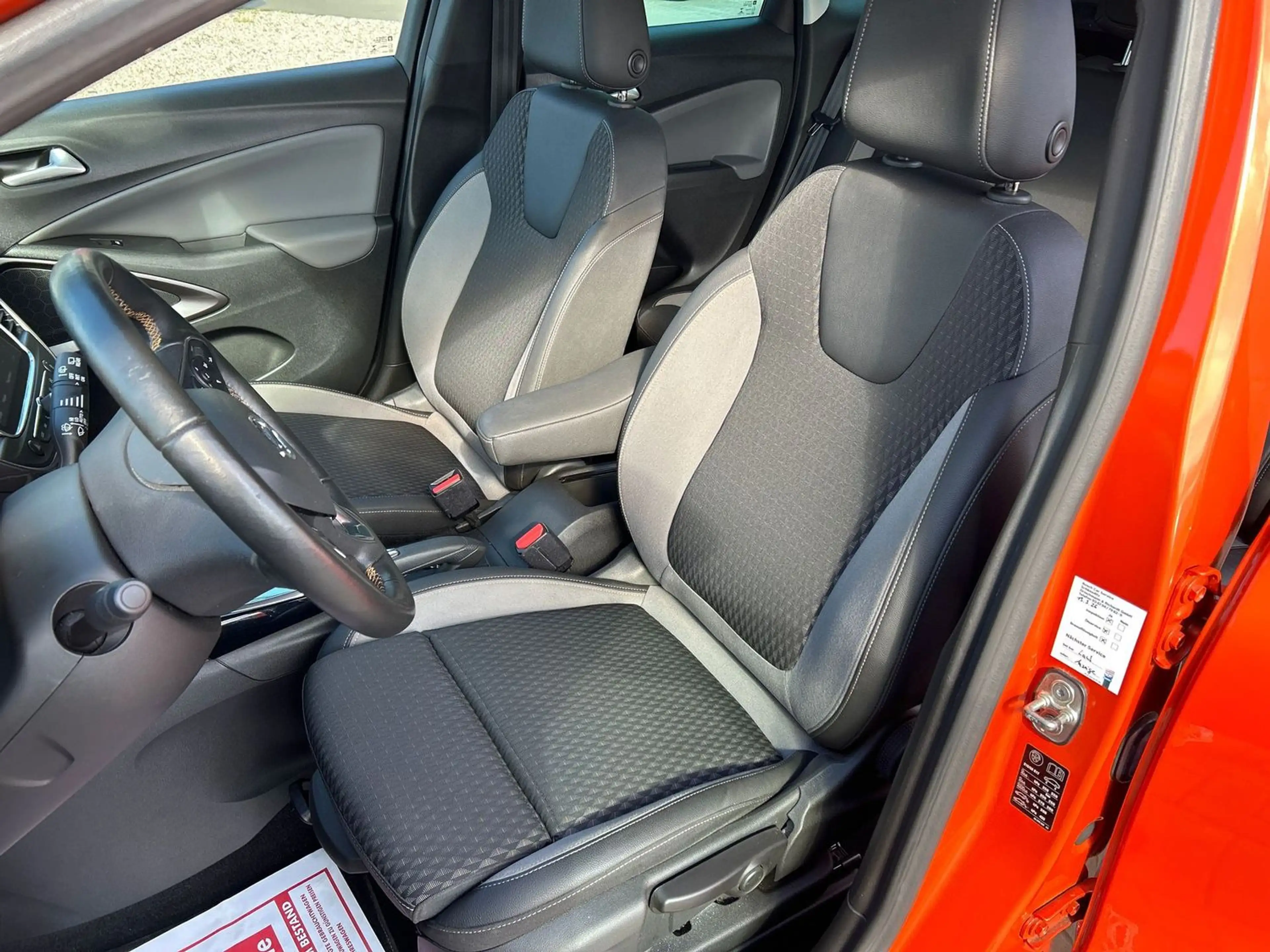 Opel Crossland X Ultimate/LED/Totwinkel/Head-up/Parkassist — photo 12