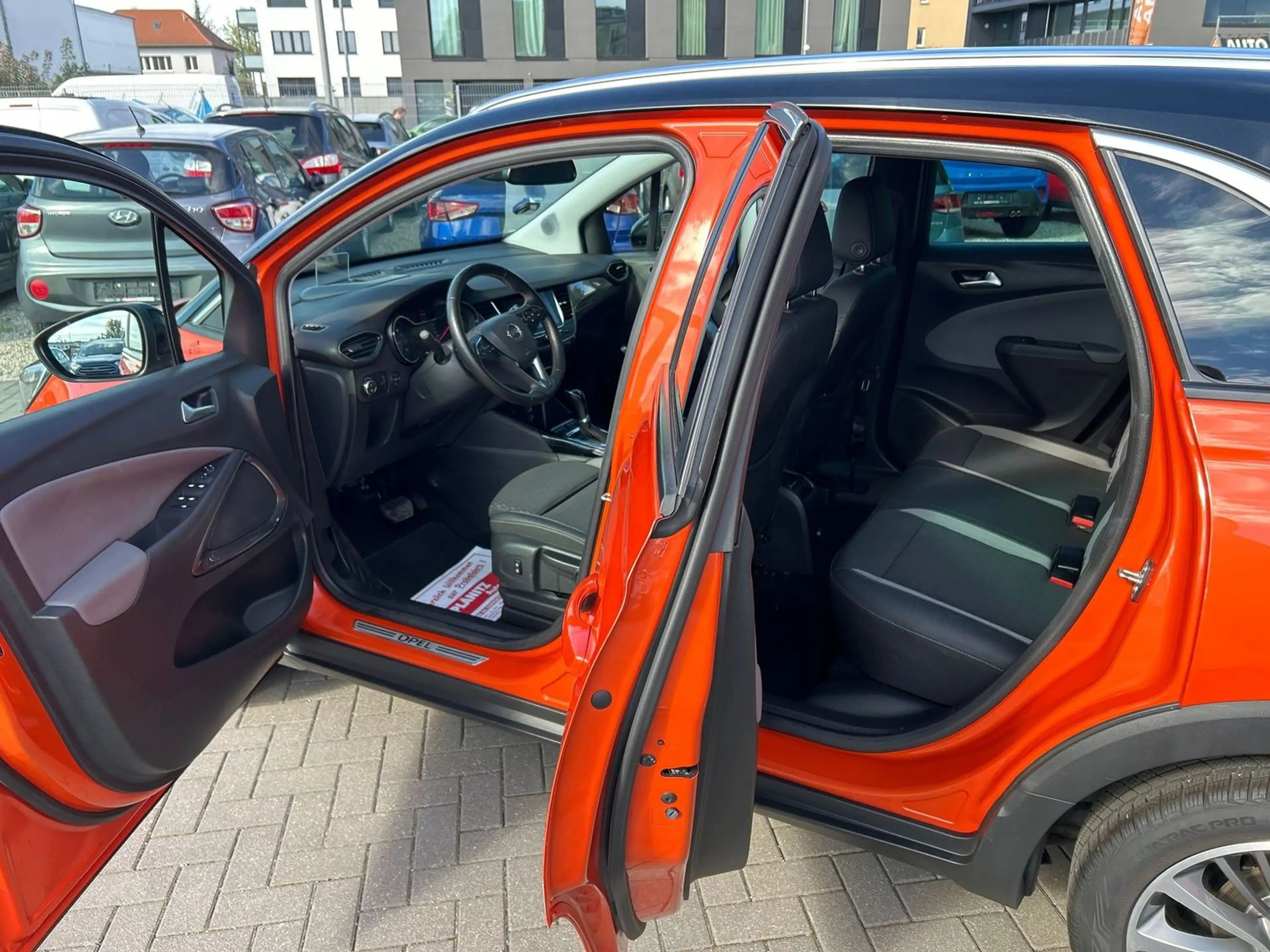 Opel Crossland X Ultimate/LED/Totwinkel/Head-up/Parkassist — photo 9
