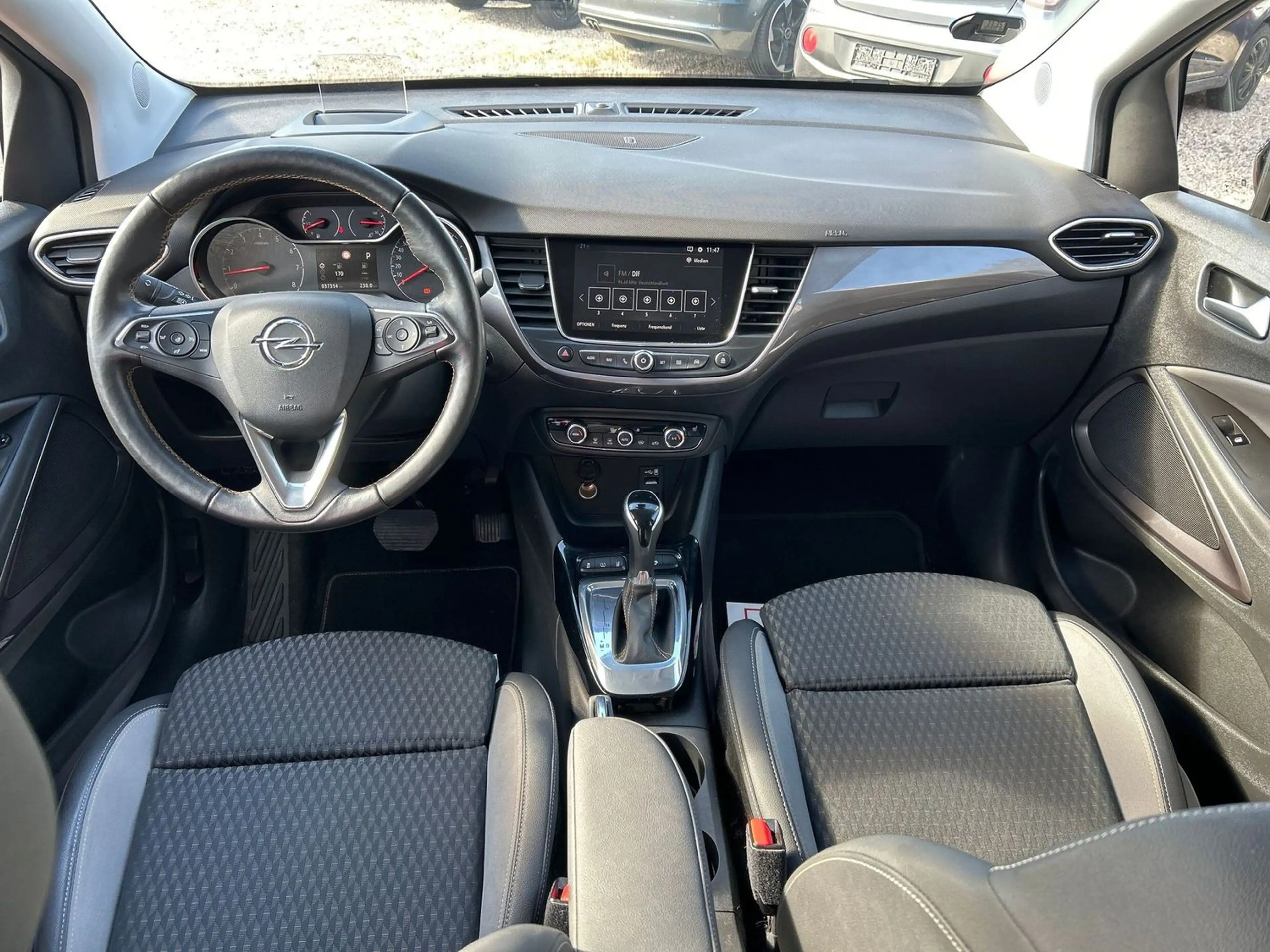 Opel Crossland X Ultimate/LED/Totwinkel/Head-up/Parkassist — photo 13