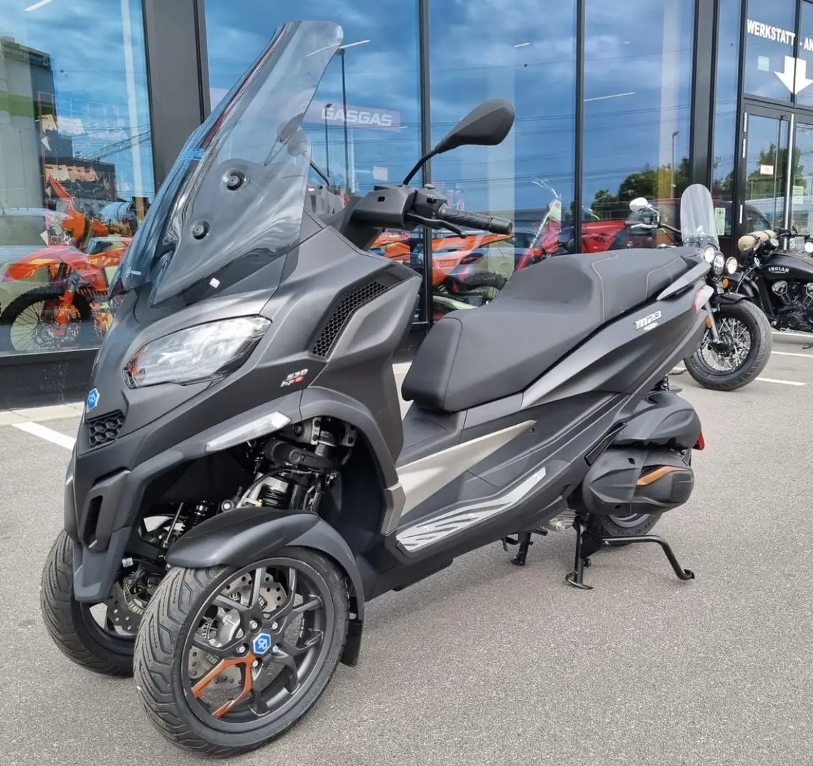 Piaggio MP3 530 - 1