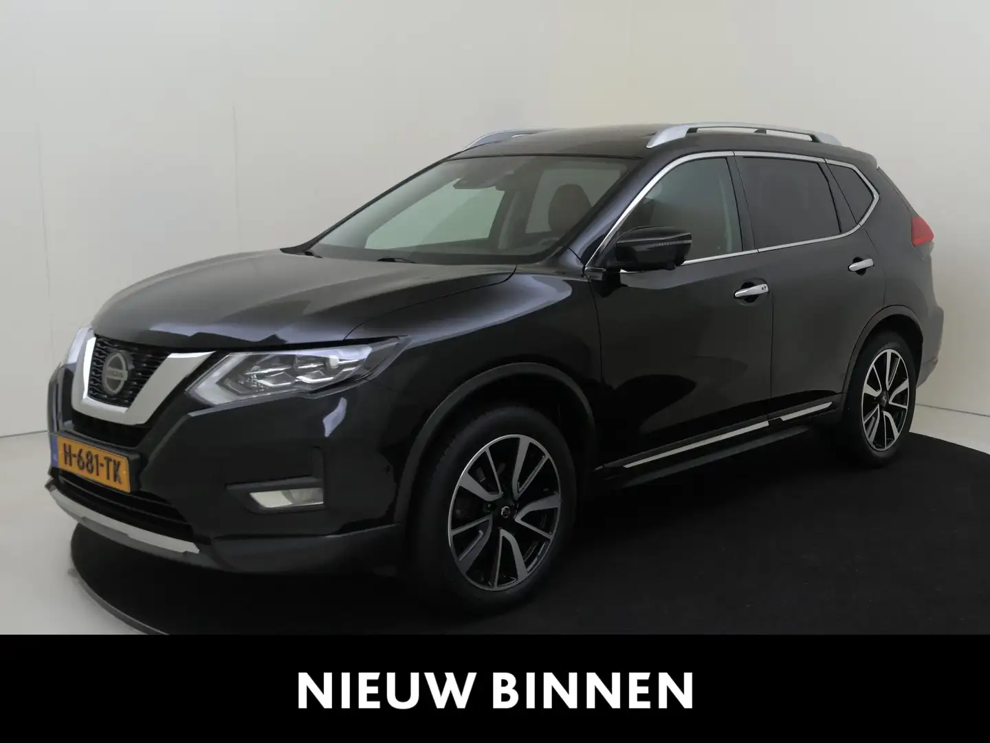 Nissan X-Trail 1.3 DIG-T Tekna 7p. Zwart - 1