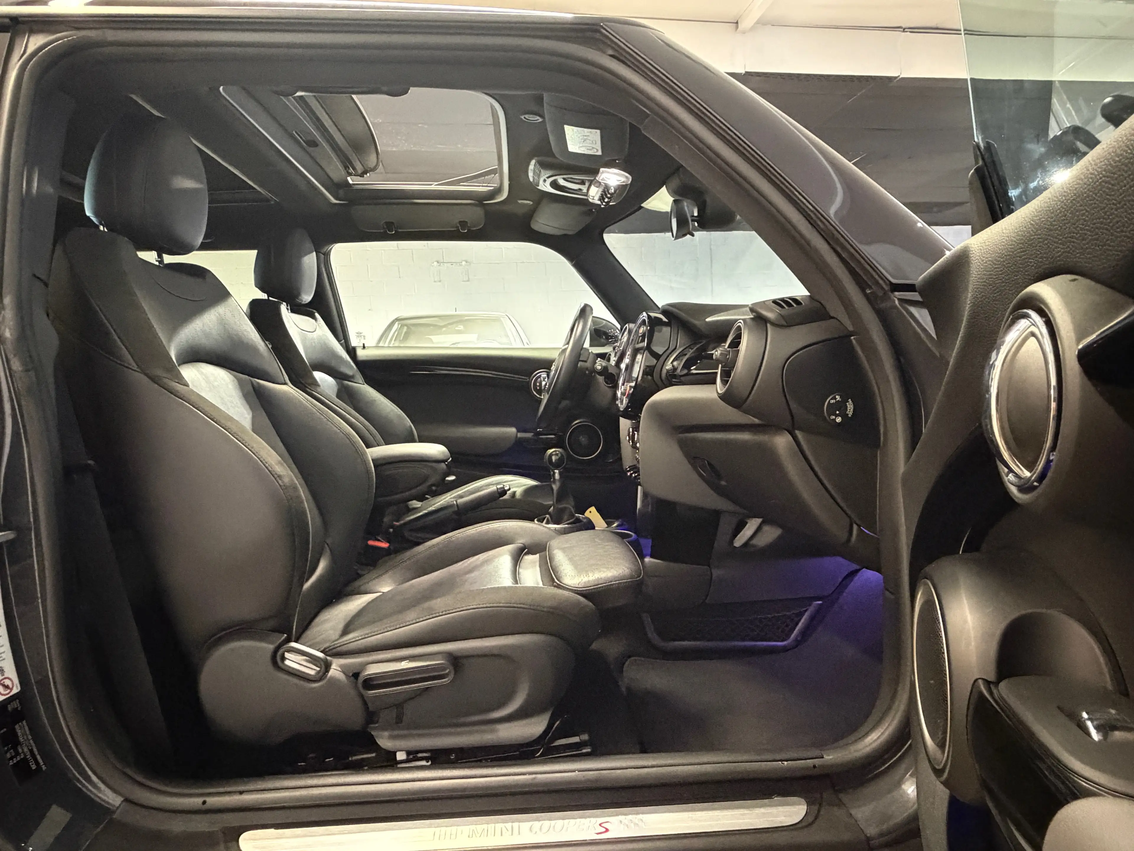 MINI Cooper S Mini 2.0 Cooper S — photo 15