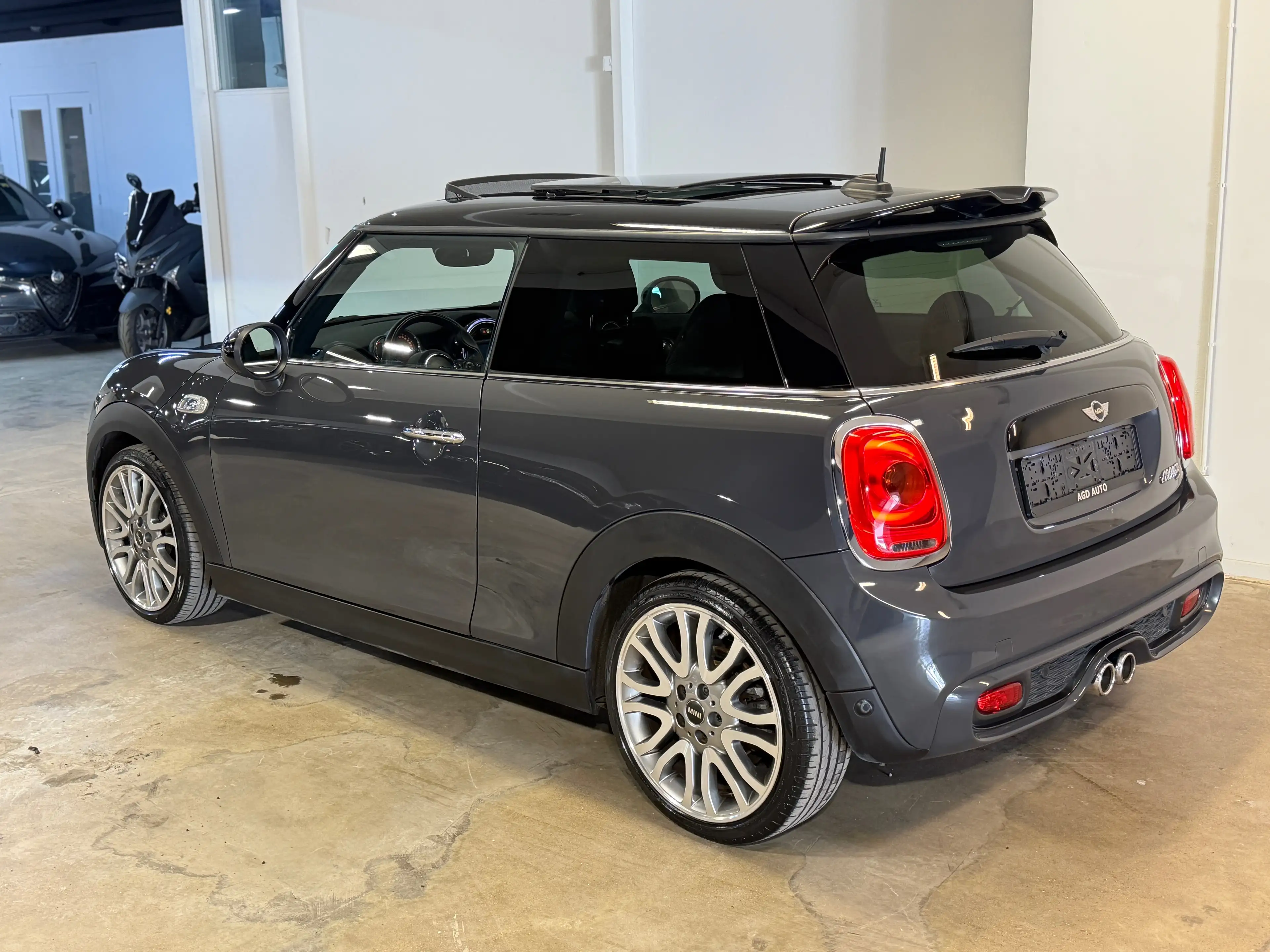 MINI Cooper S Mini 2.0 Cooper S — photo 6