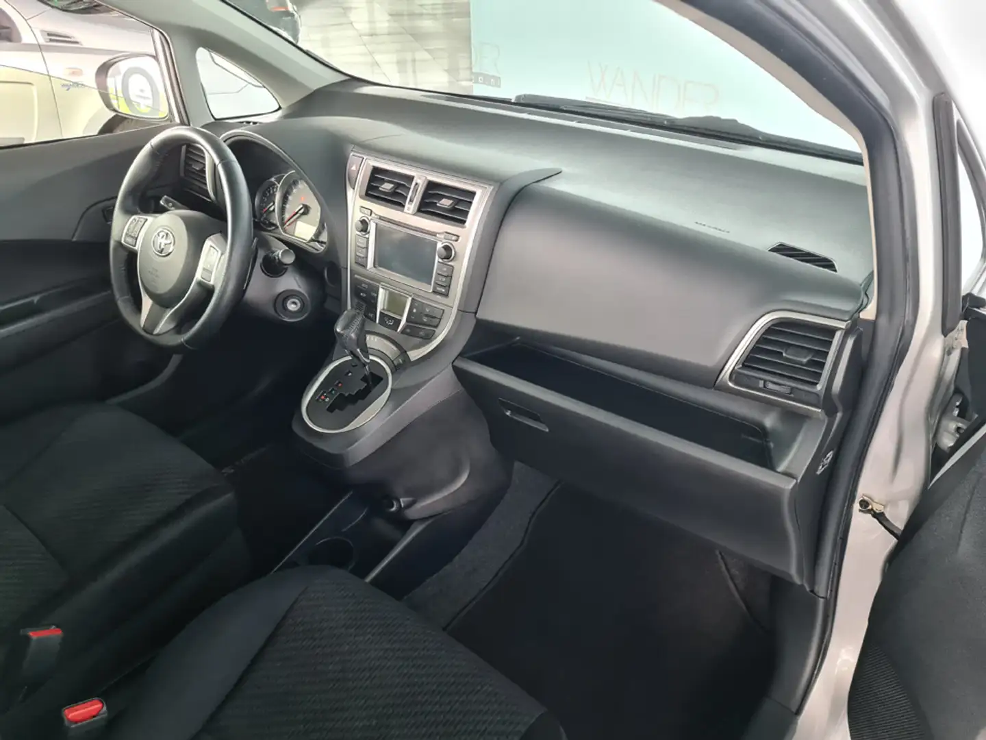 Toyota Verso-S 1.3 /Achteruitrijcamera/Afneembare trekhaak/Airco/ Gris - 2