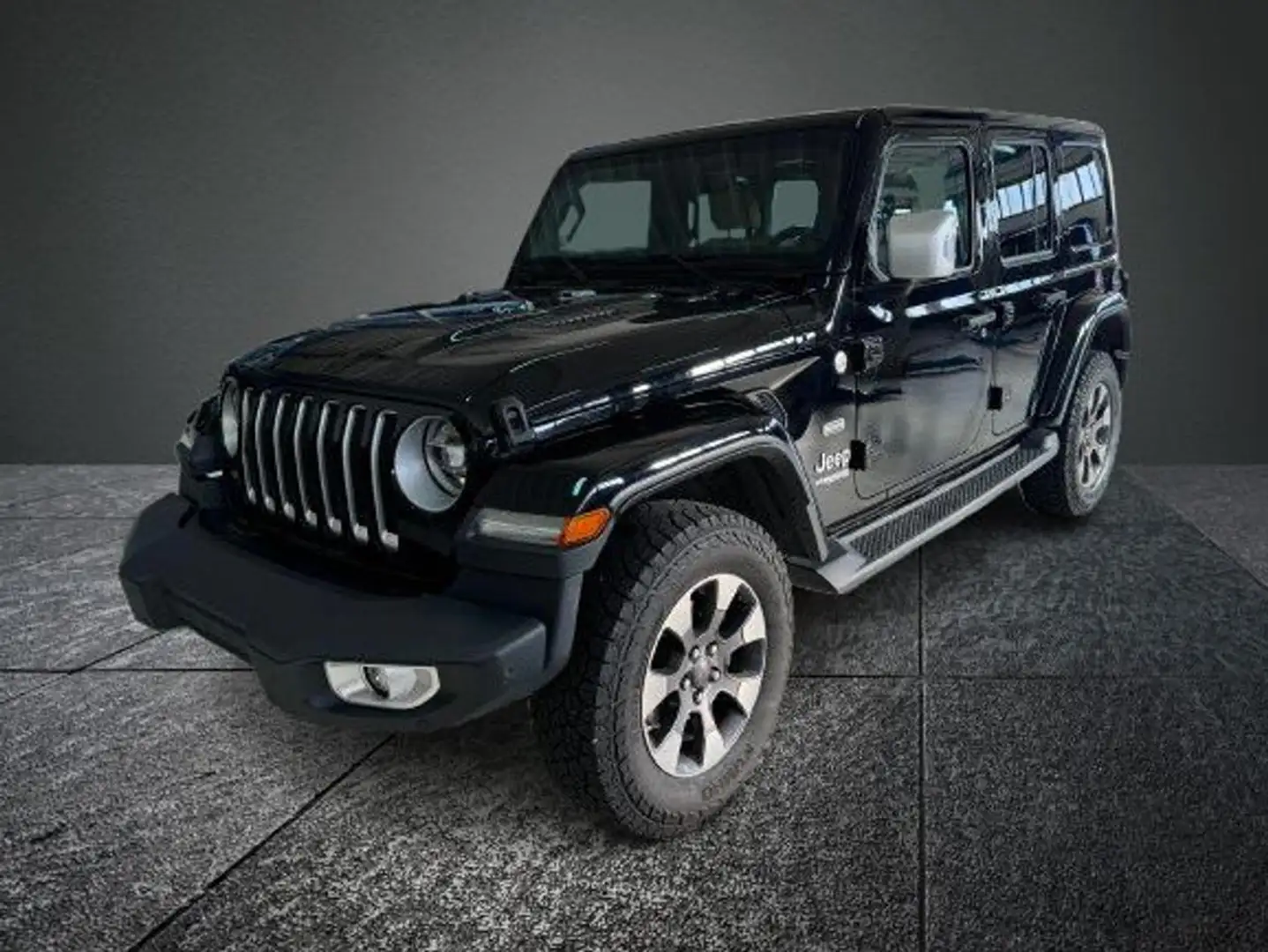 Jeep Wrangler Unlimited 2.2 Mjt II Sahara Overland Чорний - 1