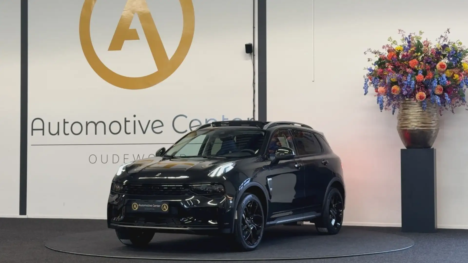 Lynk & Co 01 1.5 PHEV | MY22 | BLACK-PAKKET | TREKHAAK | PANO | Czarny - 1