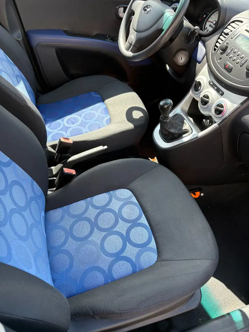 Hyundai i10 i10 1.1 Dynamic XL Grijs - 1