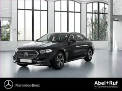 Mercedes-Benz E 220 d AVANTGARDE+LED+Kamera+CarPlay+Pano+LrHz