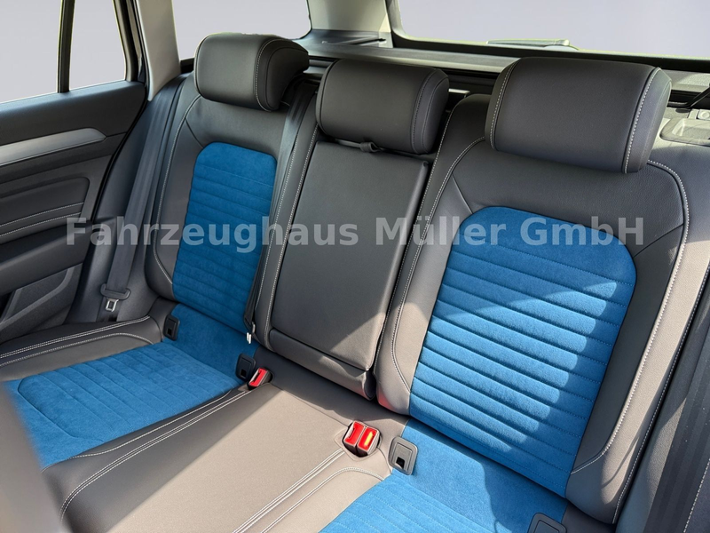 Volkswagen Passat Variant Elegance 4Motion+147kW+StHZ+IQ — photo 10