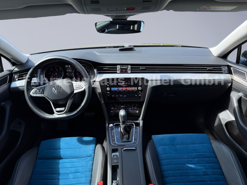 Volkswagen Passat Variant Elegance 4Motion+147kW+StHZ+IQ — photo 11