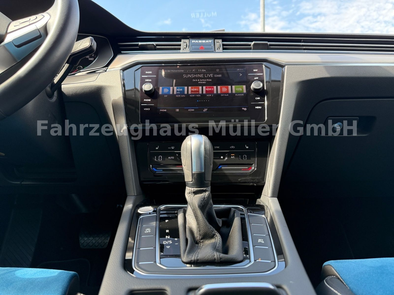 Volkswagen Passat Variant Elegance 4Motion+147kW+StHZ+IQ — photo 13