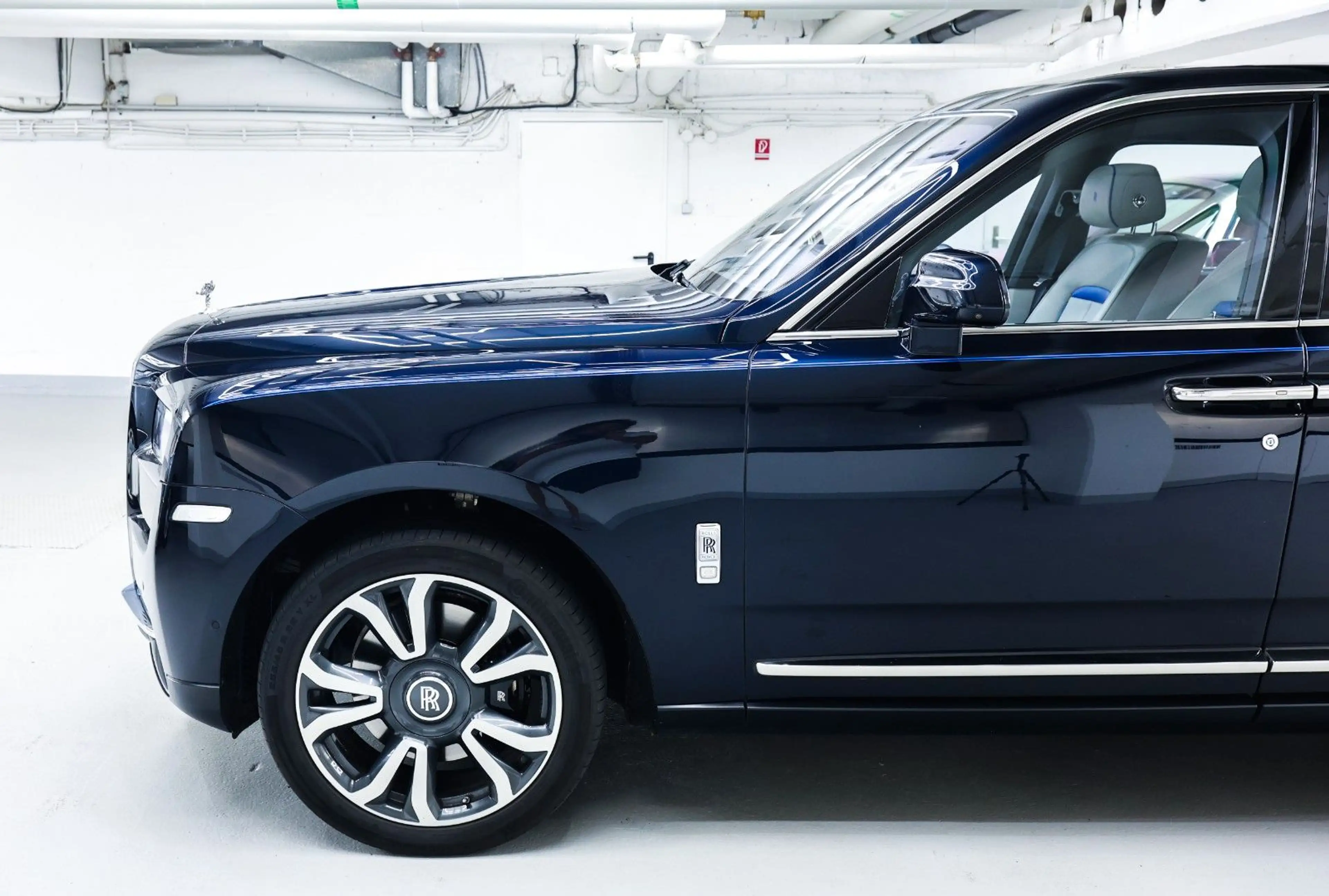Rolls-Royce Cullinan — photo 16