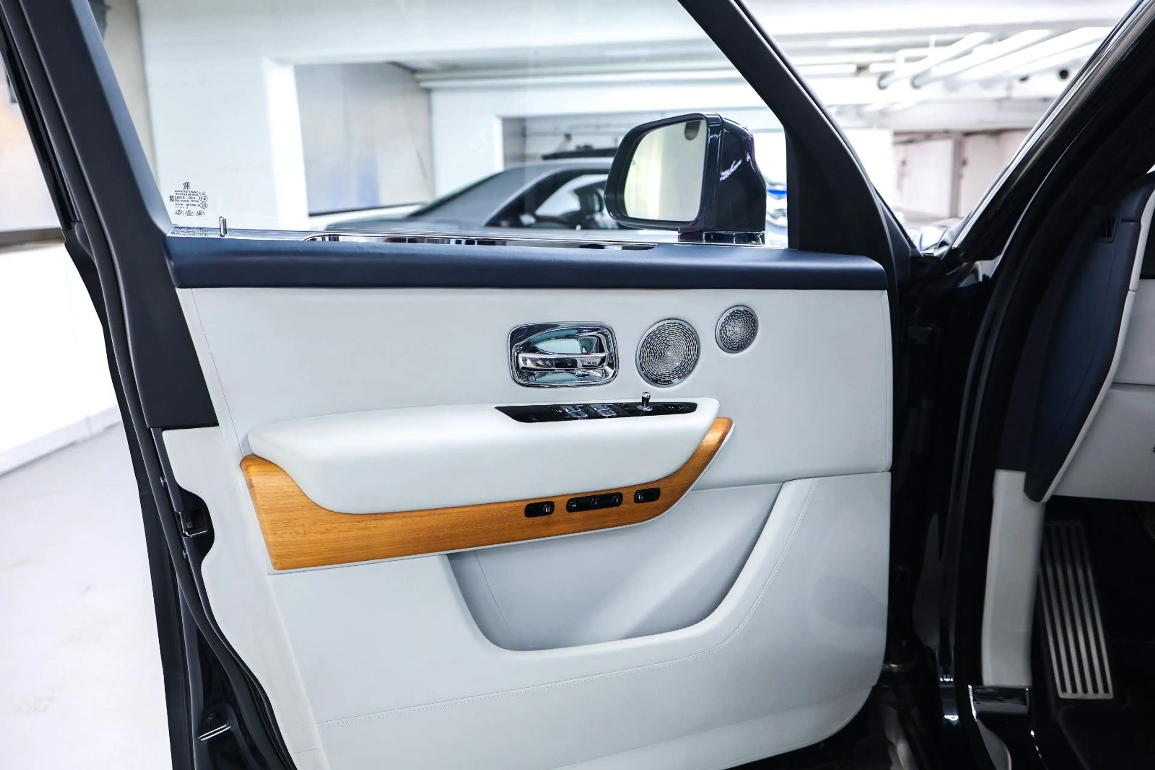Rolls-Royce Cullinan — photo 21