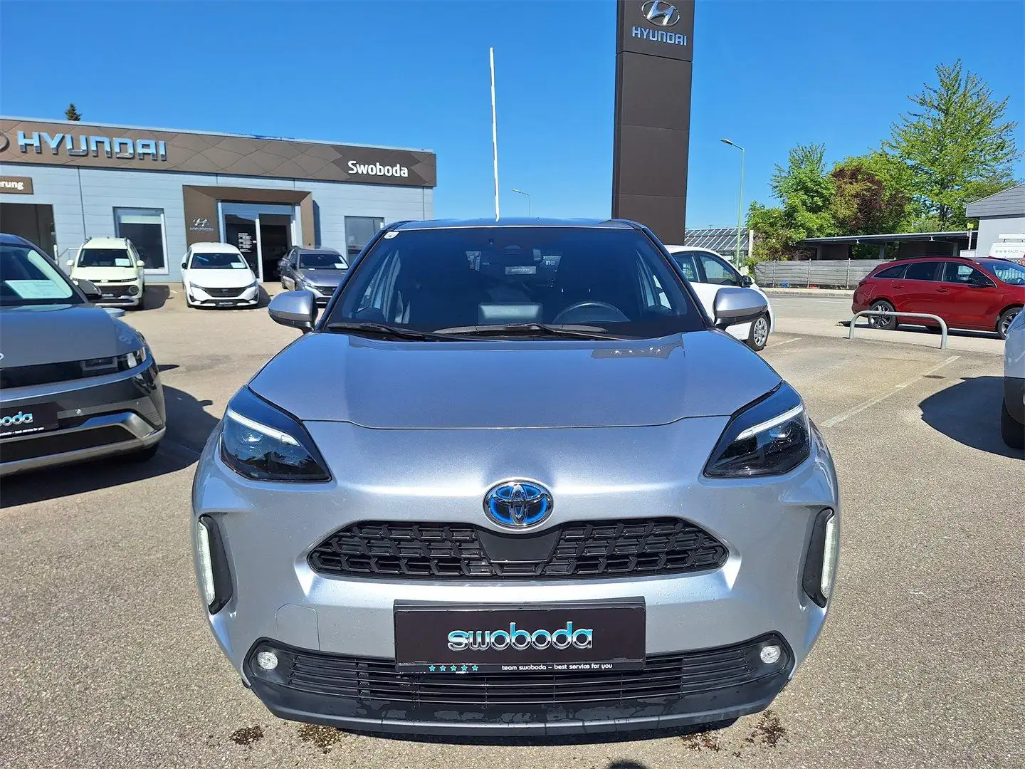 Toyota Yaris Cross 1,5 VVT-i Hybrid Active Drive Aut. 8-f Silber - 2