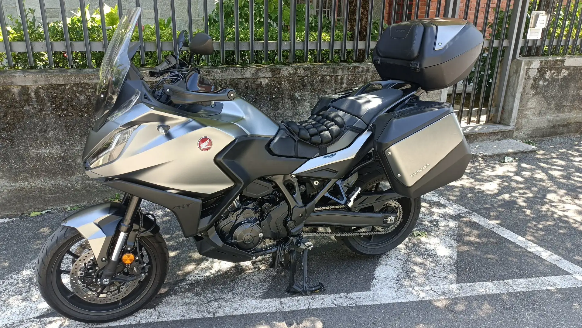 Honda NT 1100 Grigio - 2