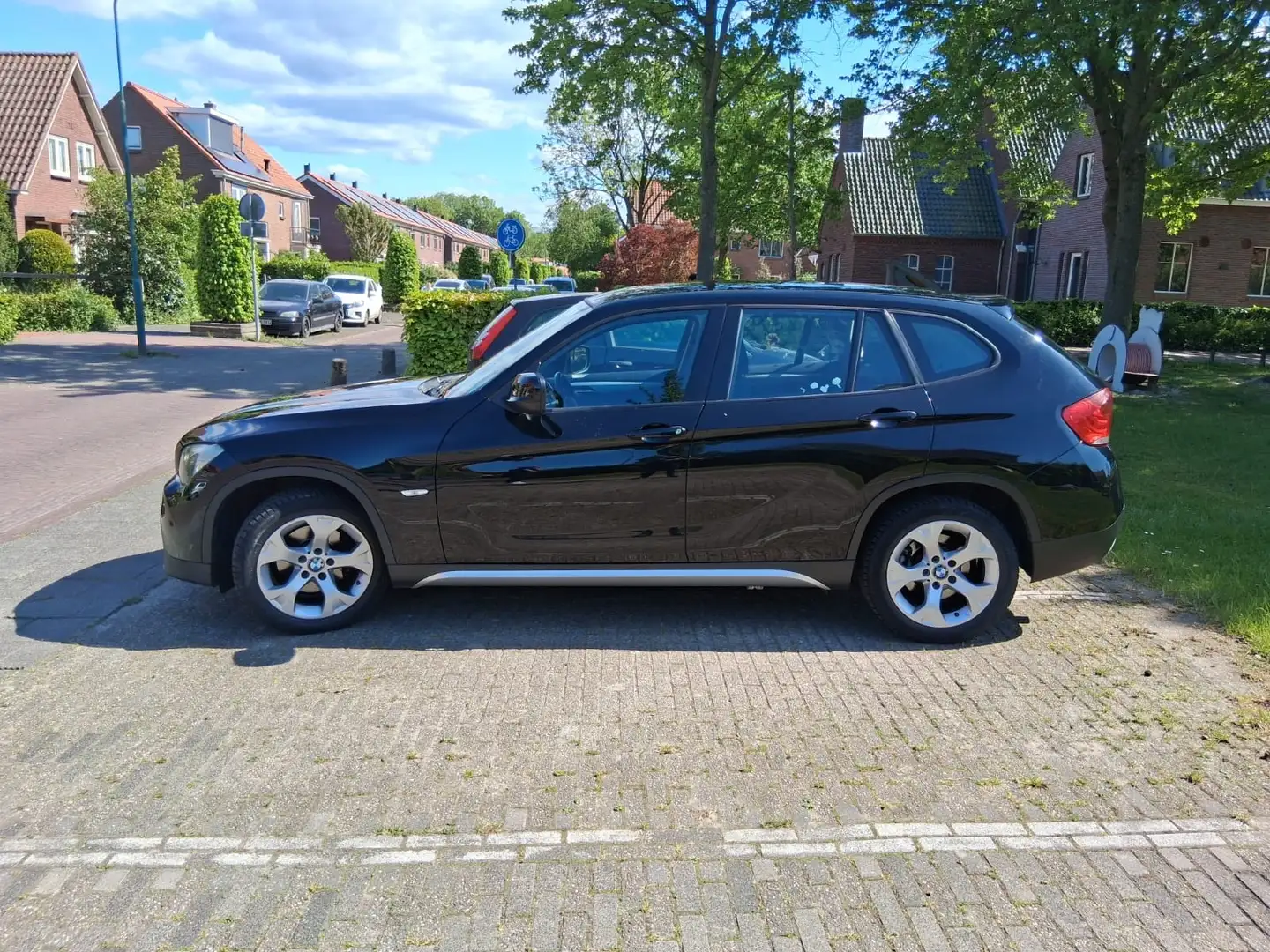 BMW X3 BMW X1 2.0 D Sdrive 18D 2010 Zwart Zwart - 2