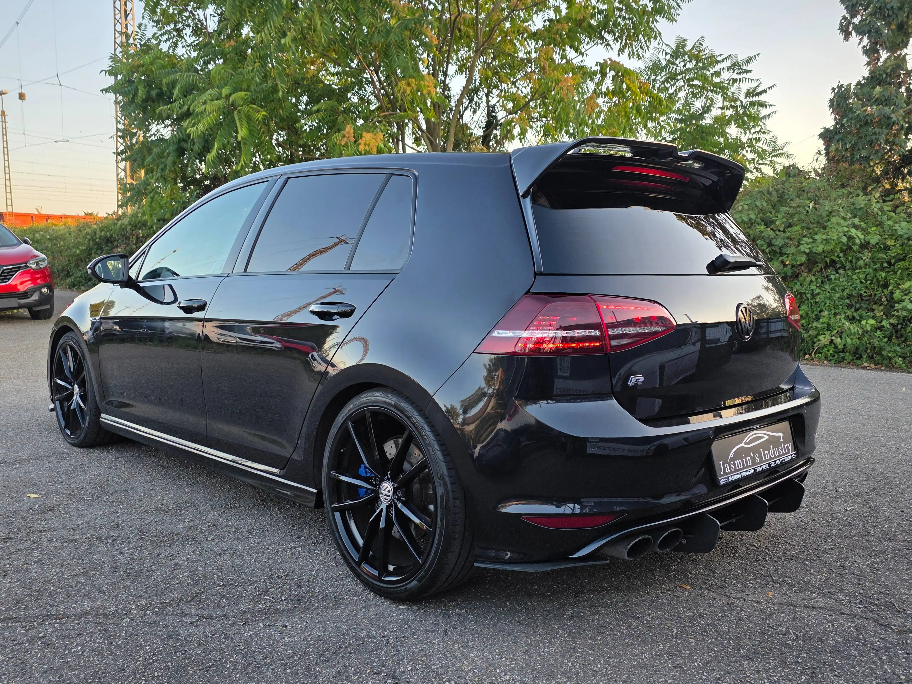 Volkswagen Golf R R BMT 4Motion DSG Automatik Limousine Alcantara Sitzheizung LED XENON — photo 6