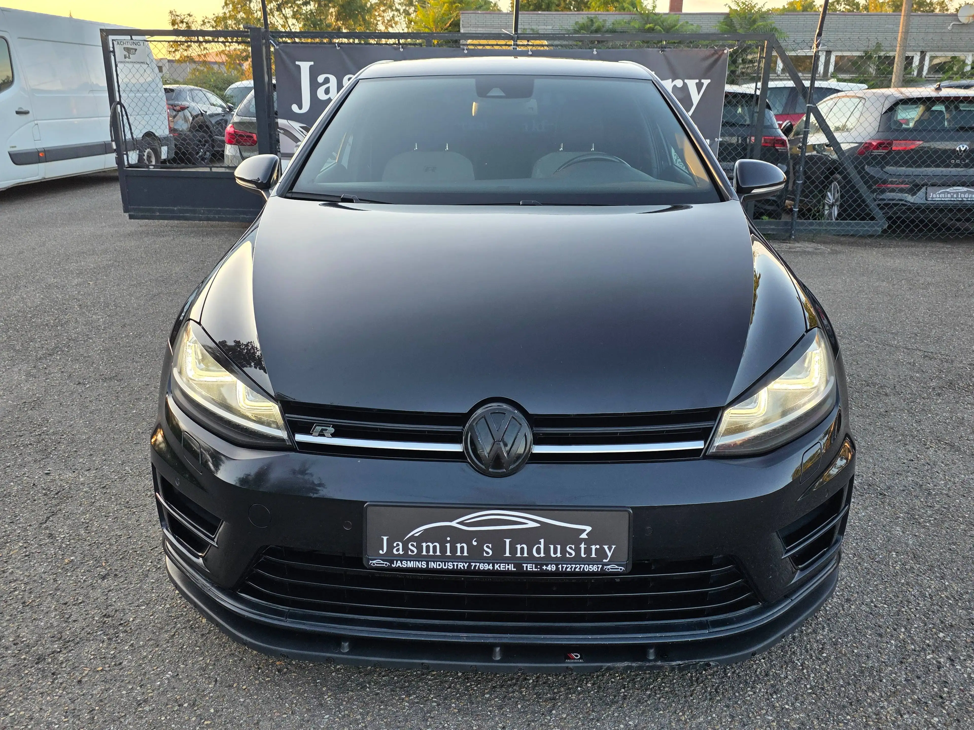 Volkswagen Golf R R BMT 4Motion DSG Automatik Limousine Alcantara Sitzheizung LED XENON — photo 2