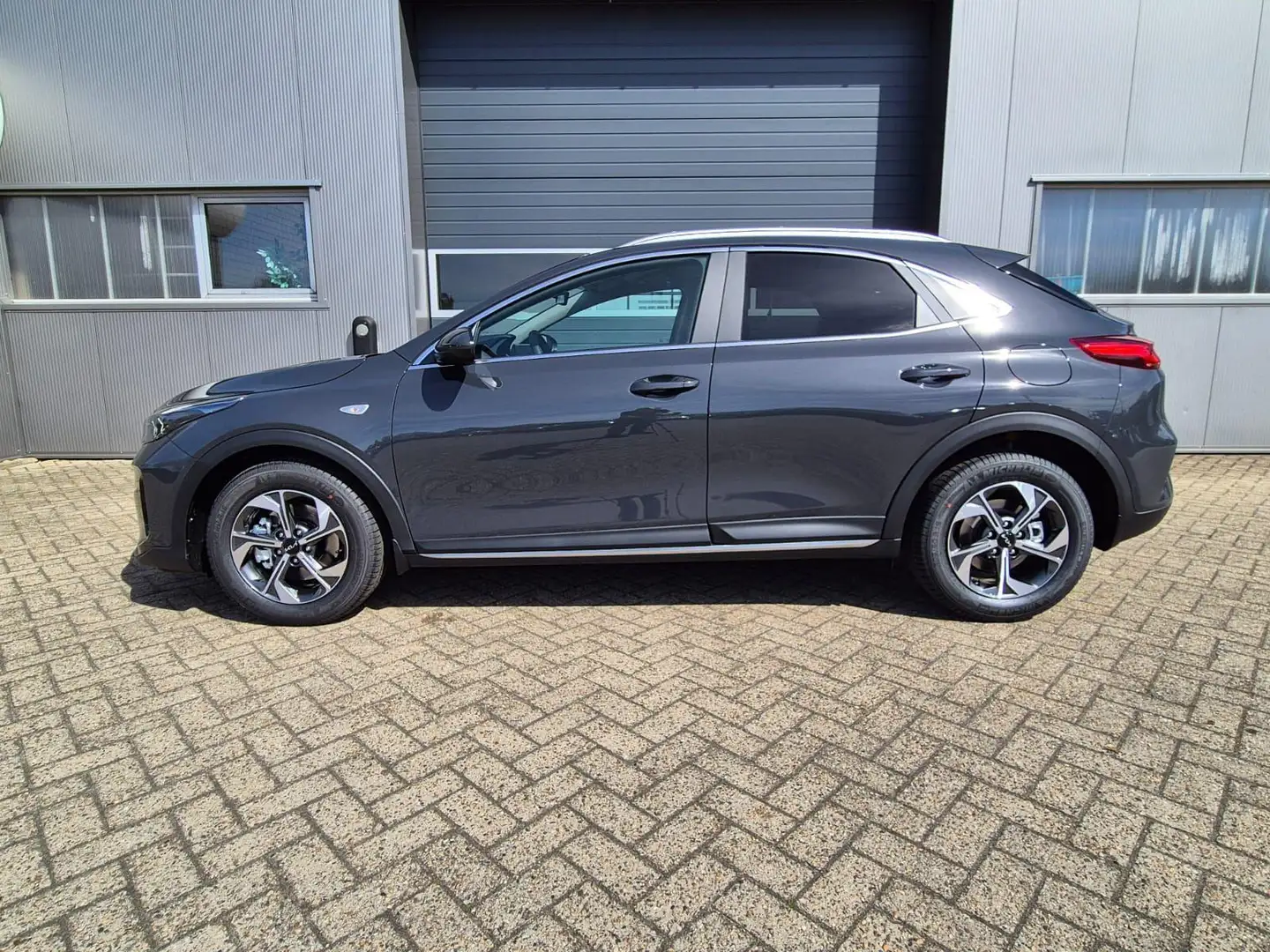 Kia XCeed 1.6 T-GDi 150PS Automatik Klimaautomatik Sitzhe... Grau - 2