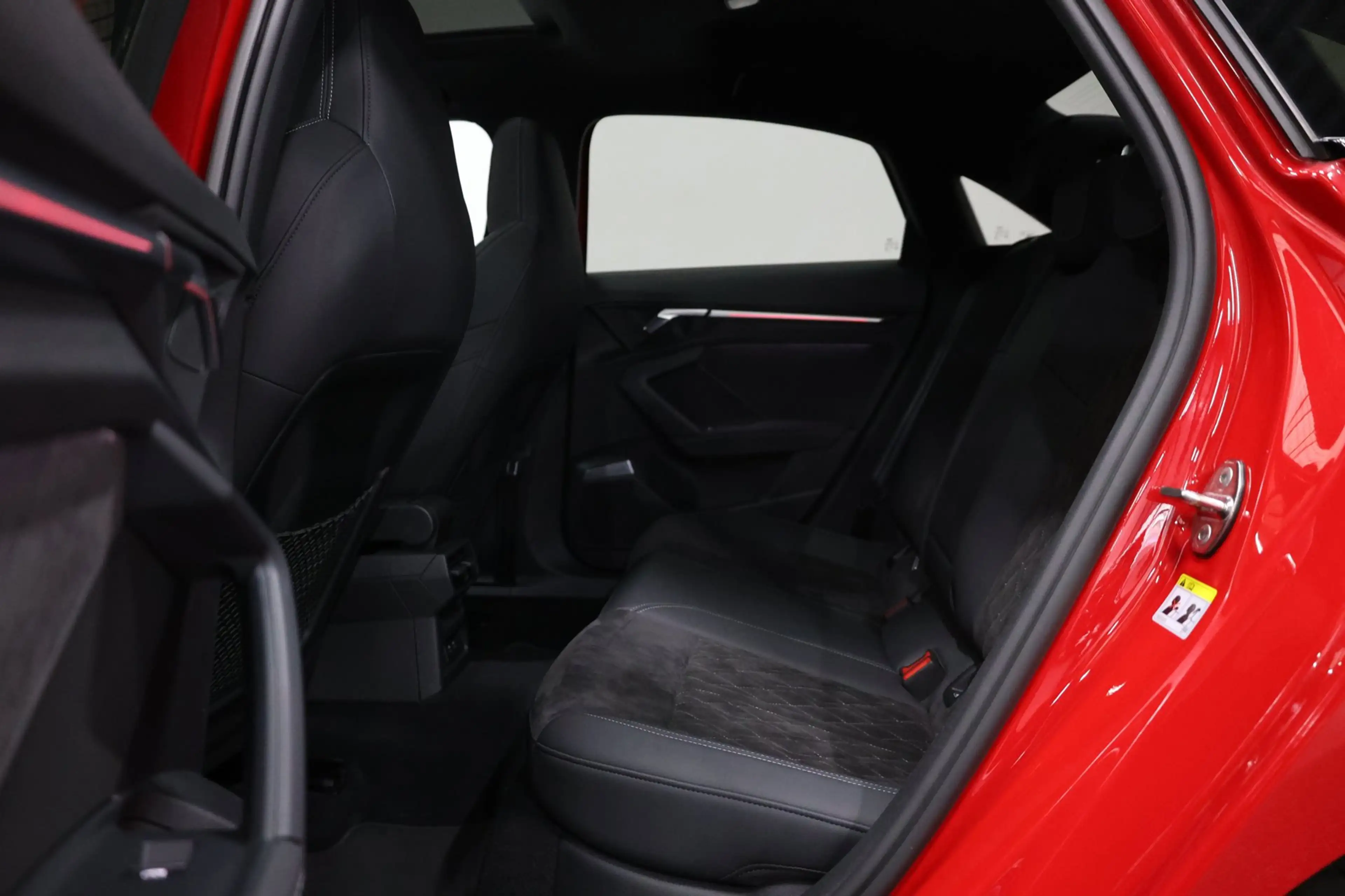 Audi S3 Sportback 2.0 TFSI quattro 310+PK LED/VIRTUAL/B&O/ — photo 13