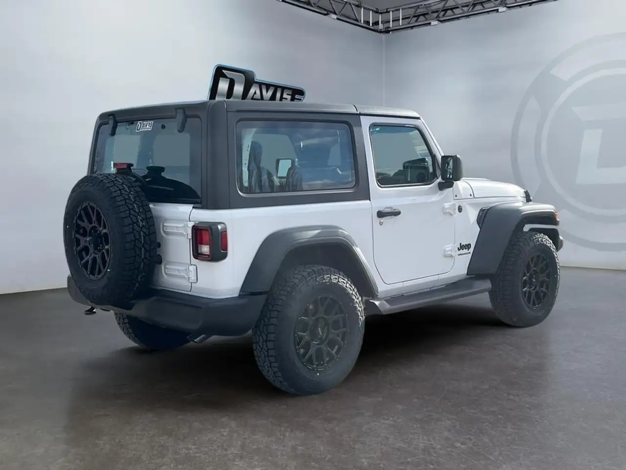 Jeep Wrangler снимка Jeep Wrangler