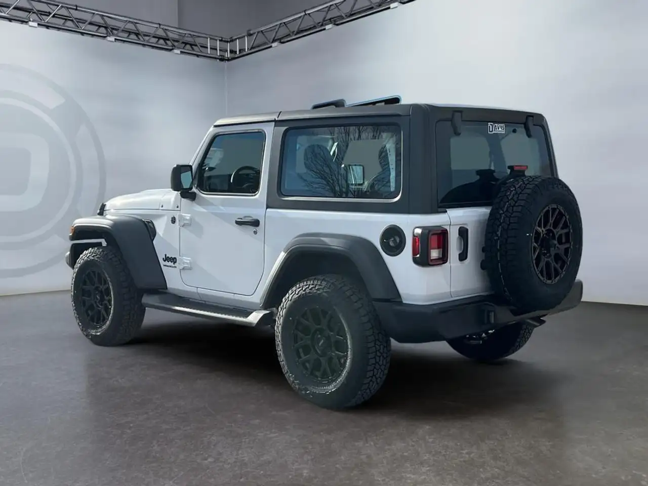 Jeep Wrangler снимка Jeep Wrangler