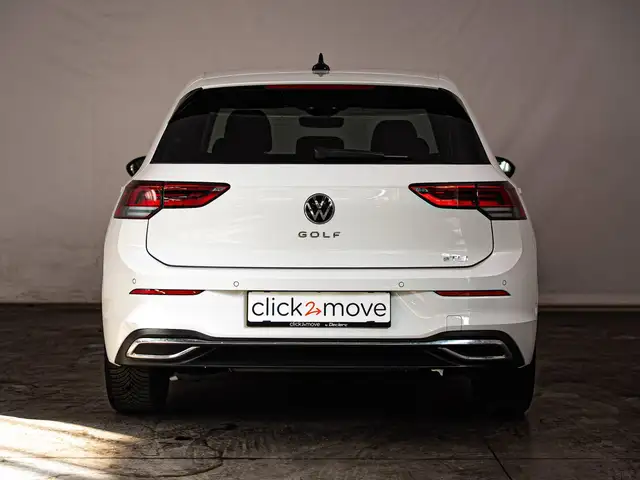 Volkswagen Golf view 4
