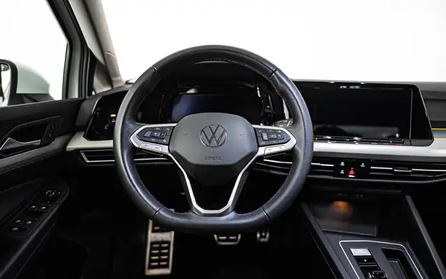 Volkswagen Golf view 10