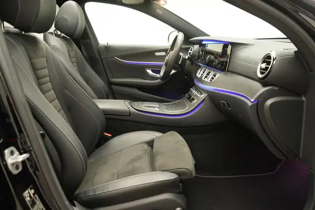 Mercedes-Benz E view 11