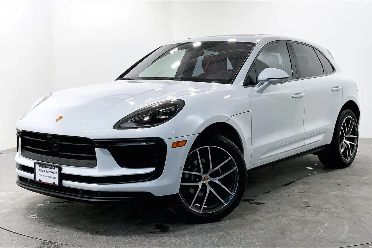 2025 Porsche Macan