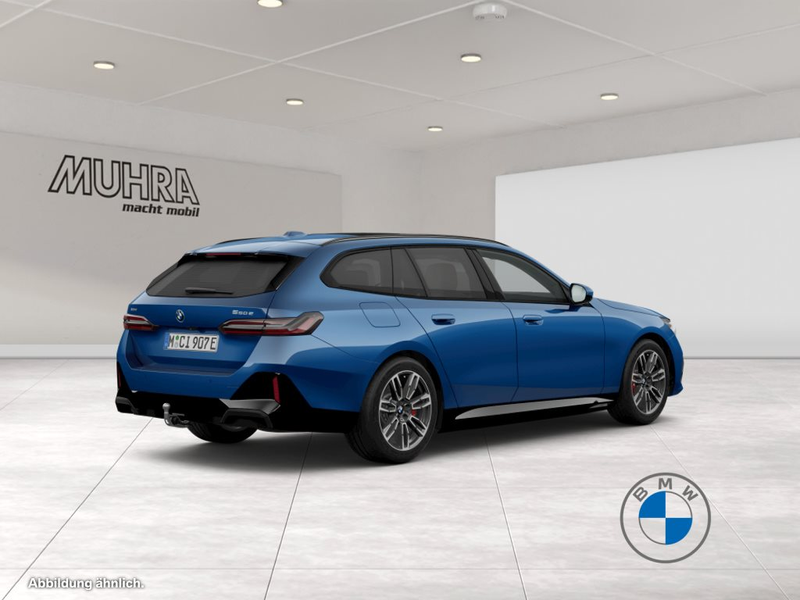 BMW 550 e xDrive Touring M Sport Pro 19" AHK Pano — photo 3