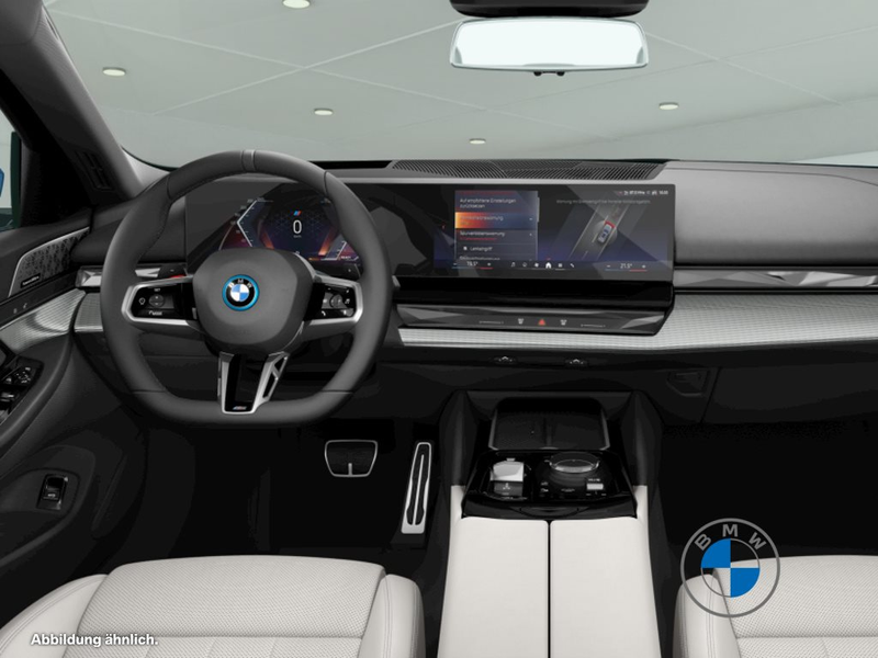 BMW 550 e xDrive Touring M Sport Pro 19" AHK Pano — photo 5