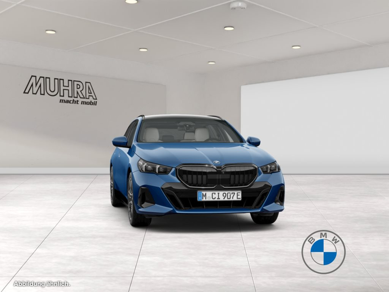 BMW 550 e xDrive Touring M Sport Pro 19" AHK Pano — photo 11