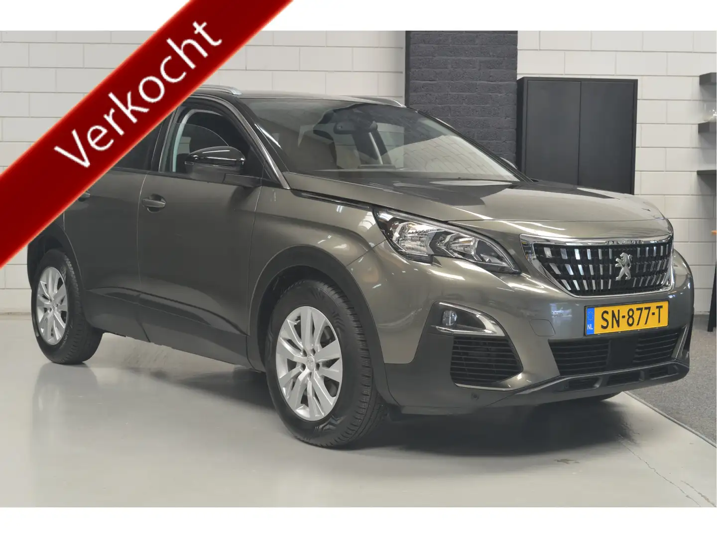 Peugeot 3008 1.2 PureTech Blue Lease Executive // AUTOMAAT // N Grijs - 1