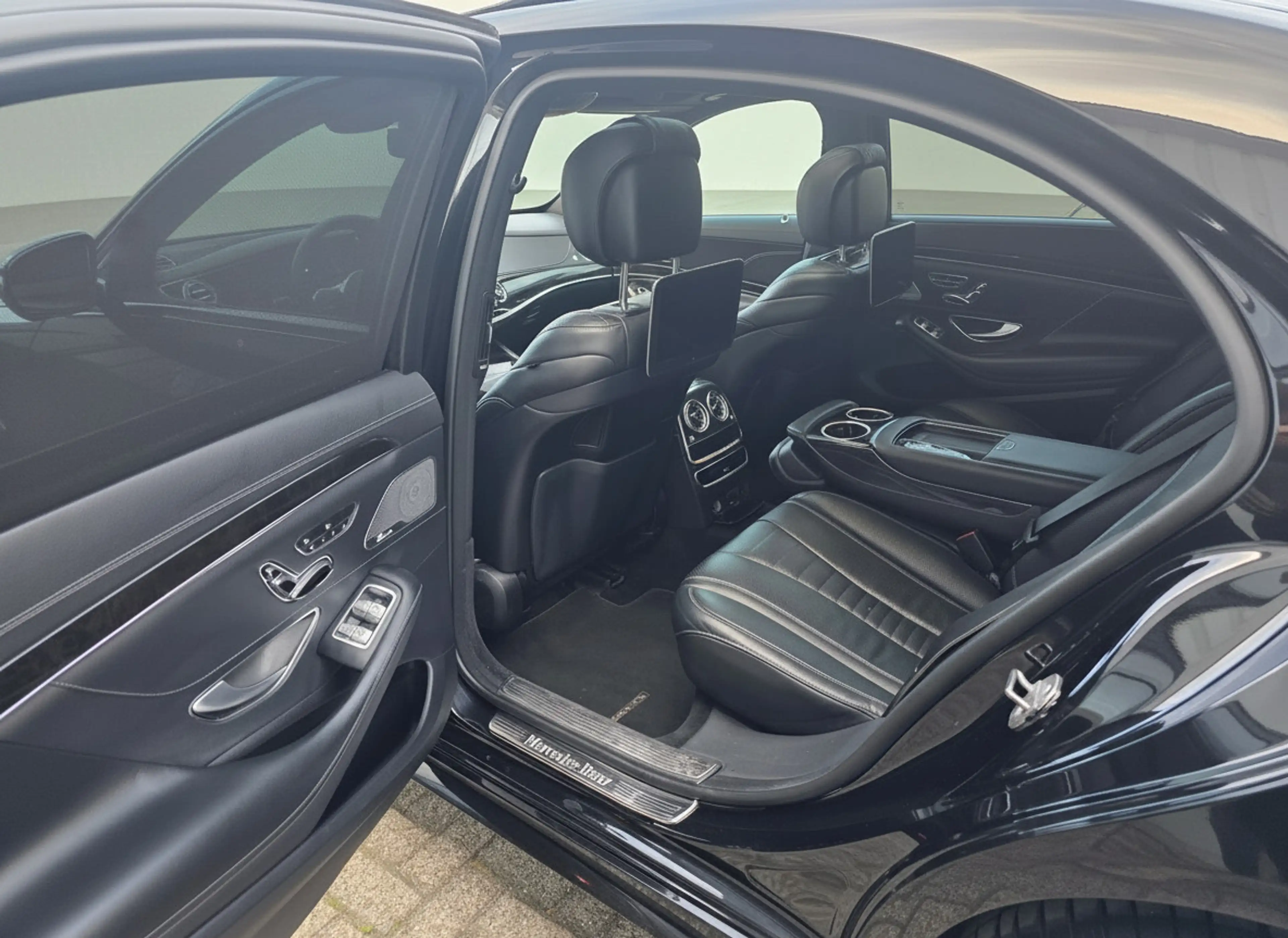 Mercedes-Benz S 400 400d 4Matic Lang Premium Plus — photo 16