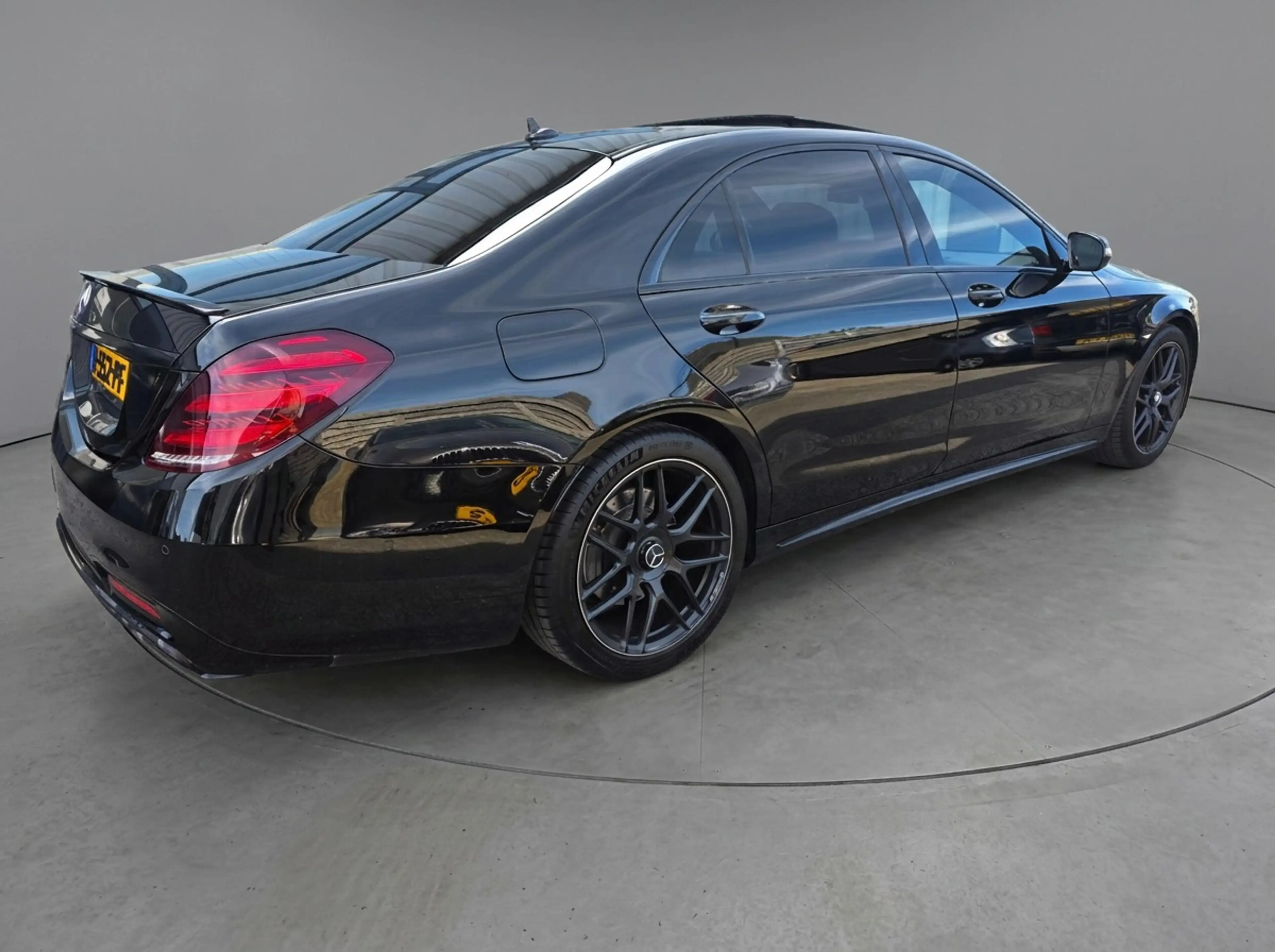 Mercedes-Benz S 400 400d 4Matic Lang Premium Plus — photo 7