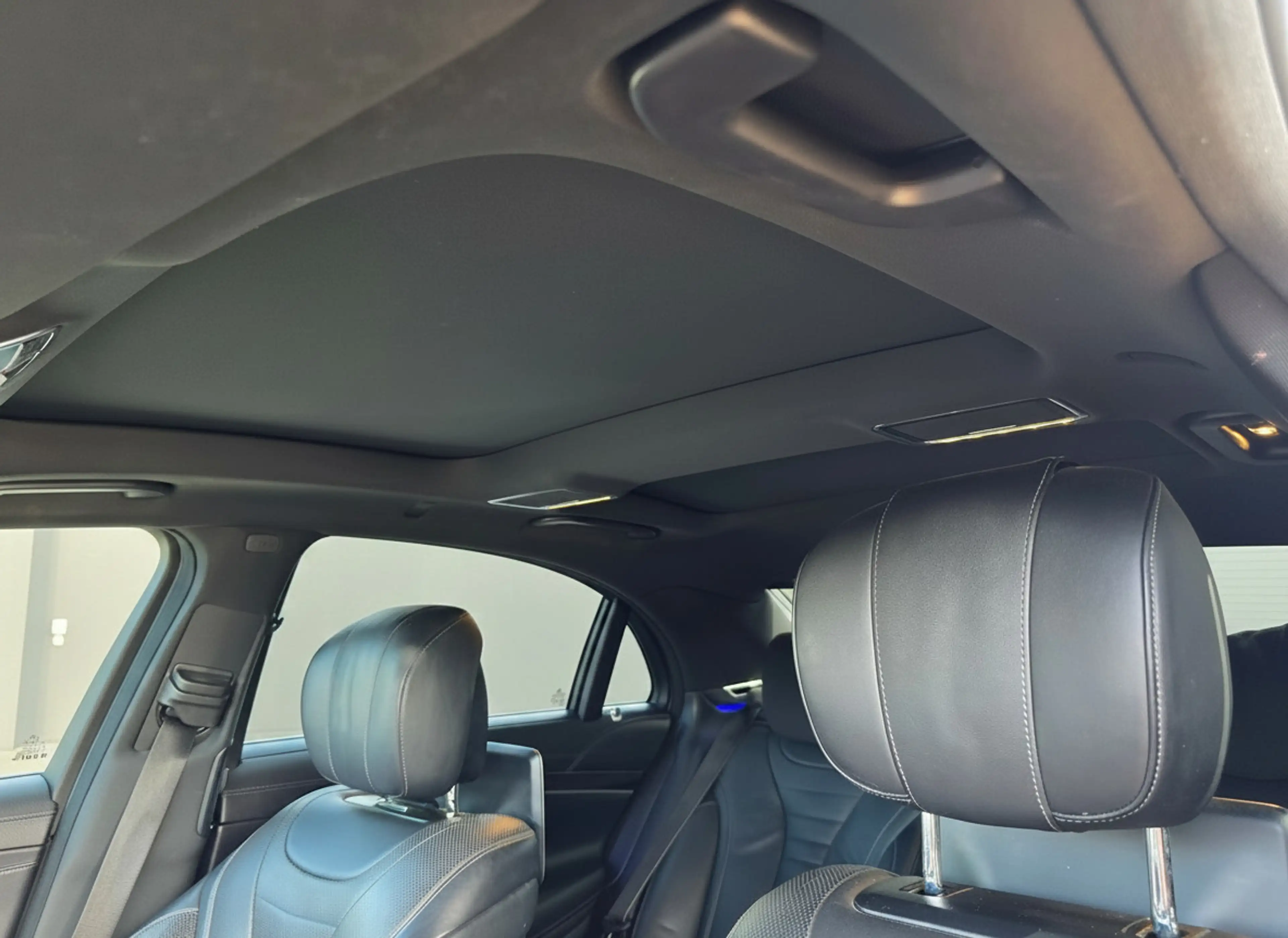 Mercedes-Benz S 400 400d 4Matic Lang Premium Plus — photo 31